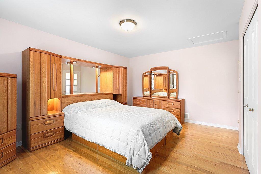 









81


Rue du Verger

,
Gatineau (Aylmer),




QC
J9J3X4

