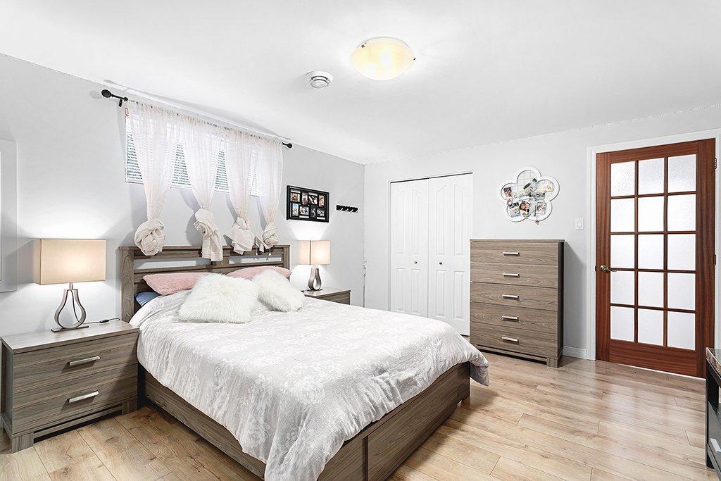 









81


Rue du Verger

,
Gatineau (Aylmer),




QC
J9J3X4

