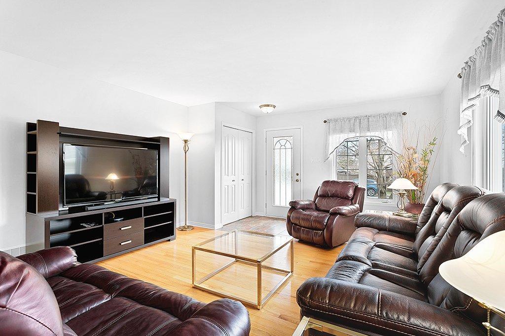 









81


Rue du Verger

,
Gatineau (Aylmer),




QC
J9J3X4


