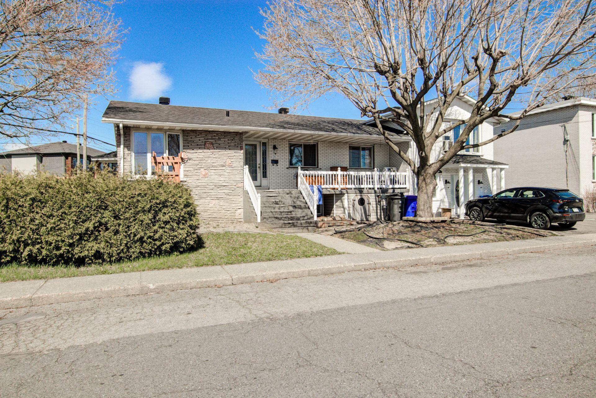 









189

 - 191


Rue Michel-Messier

,
Varennes,




QC
J3X1A5

