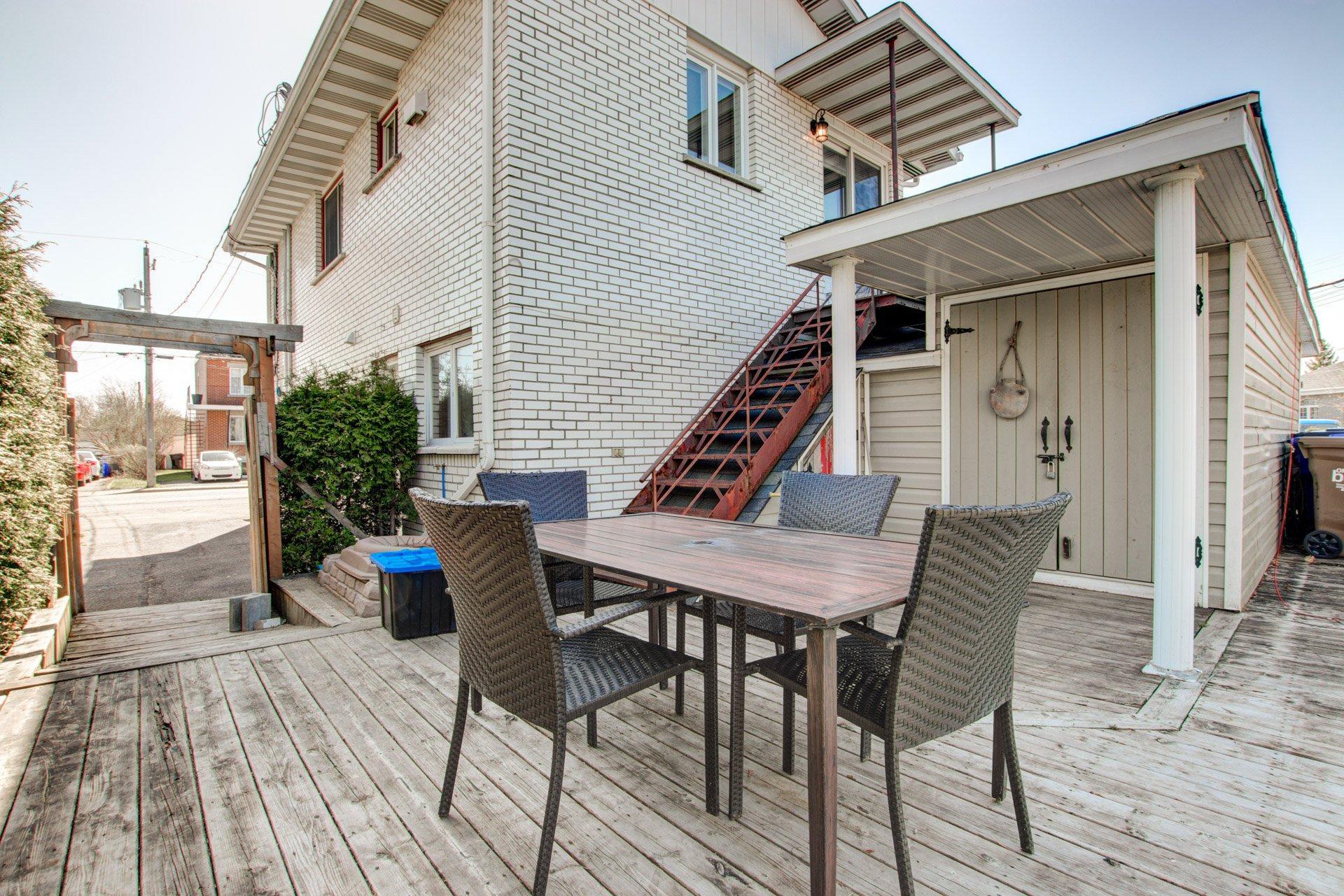 









189

 - 191


Rue Michel-Messier

,
Varennes,




QC
J3X1A5

