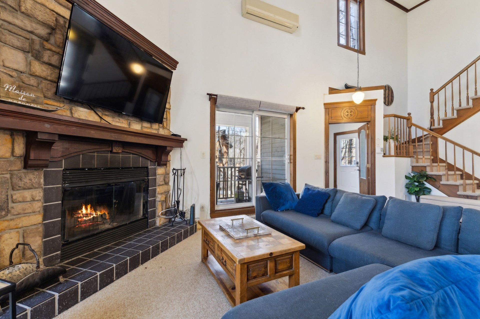 









102


Ch. des Quatre-Sommets

, 10,
Mont-Tremblant,




QC
J8E1C6

