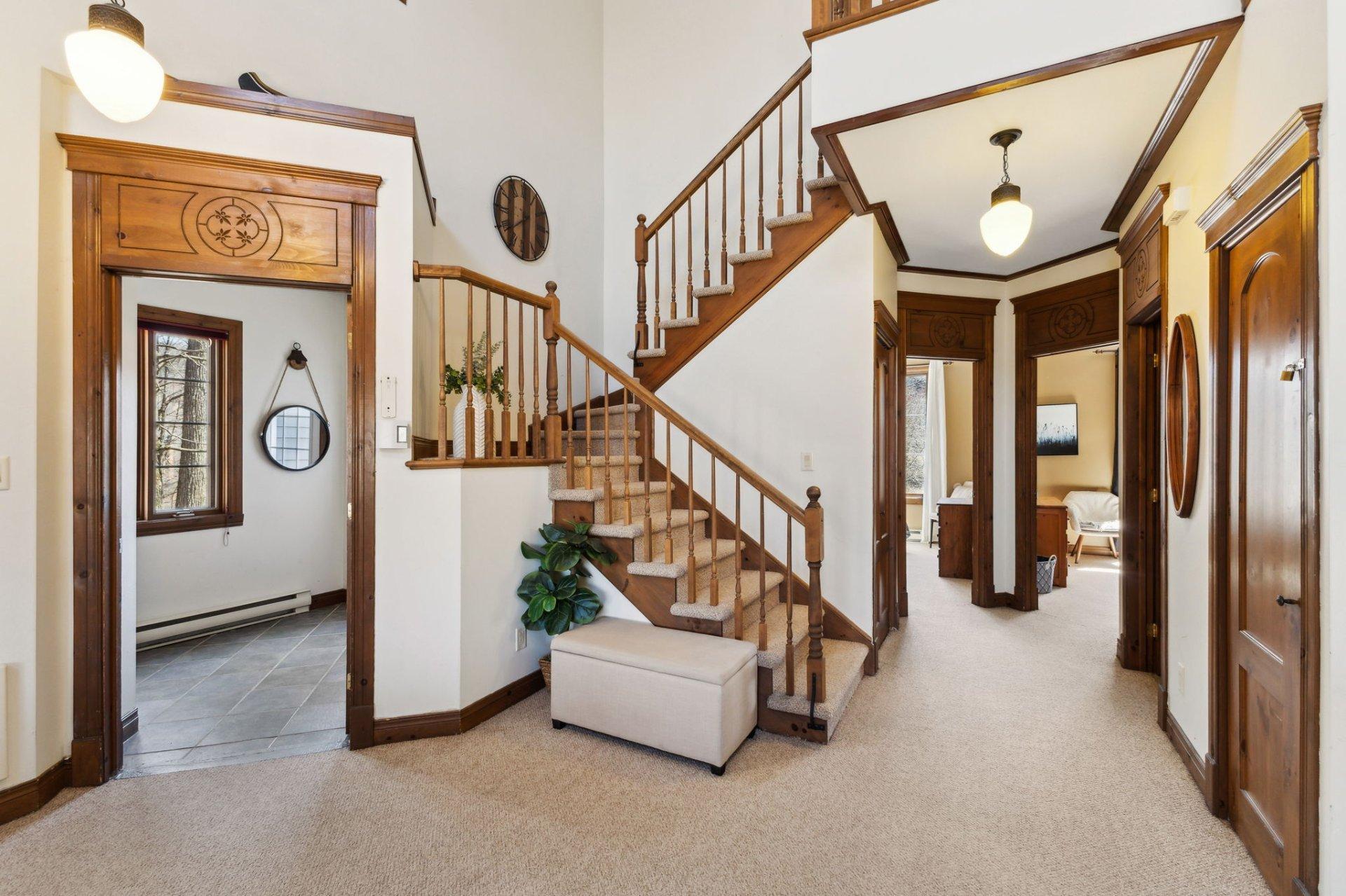









102


Ch. des Quatre-Sommets

, 10,
Mont-Tremblant,




QC
J8E1C6

