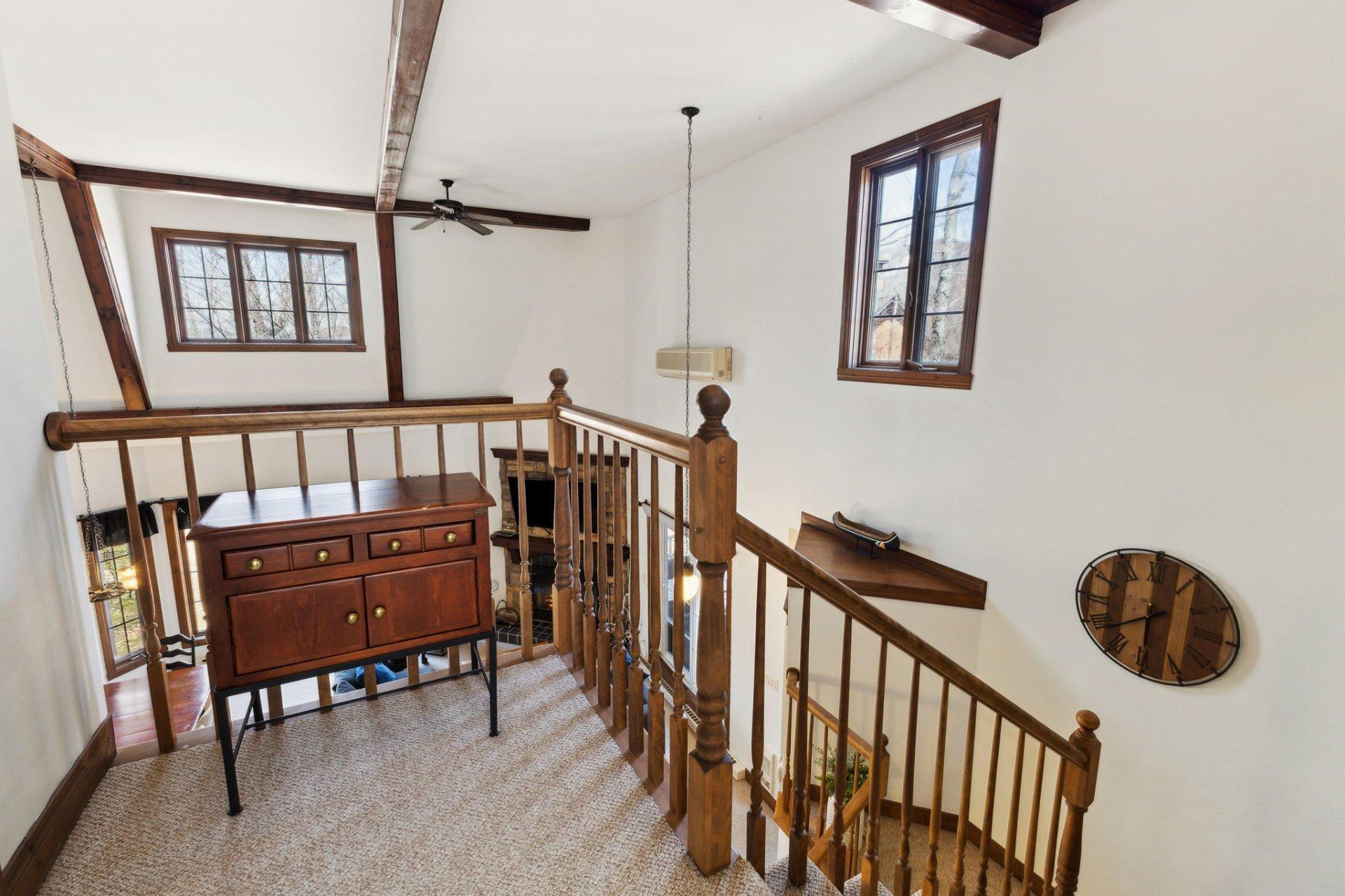 









102


Ch. des Quatre-Sommets

, 10,
Mont-Tremblant,




QC
J8E1C6

