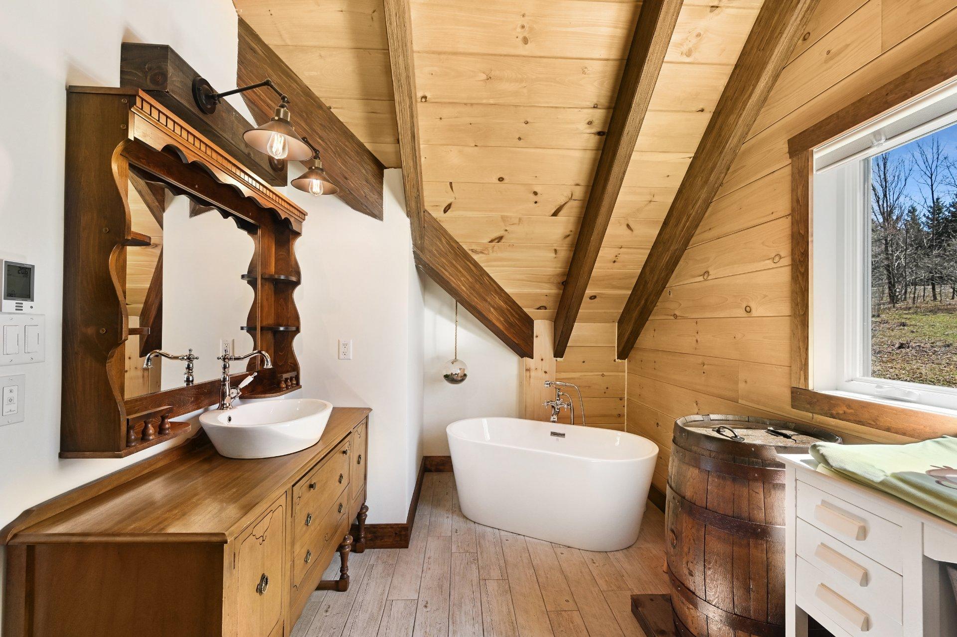 









251


Ch. du Pinacle

,
Frelighsburg,




QC
J0J1C0


