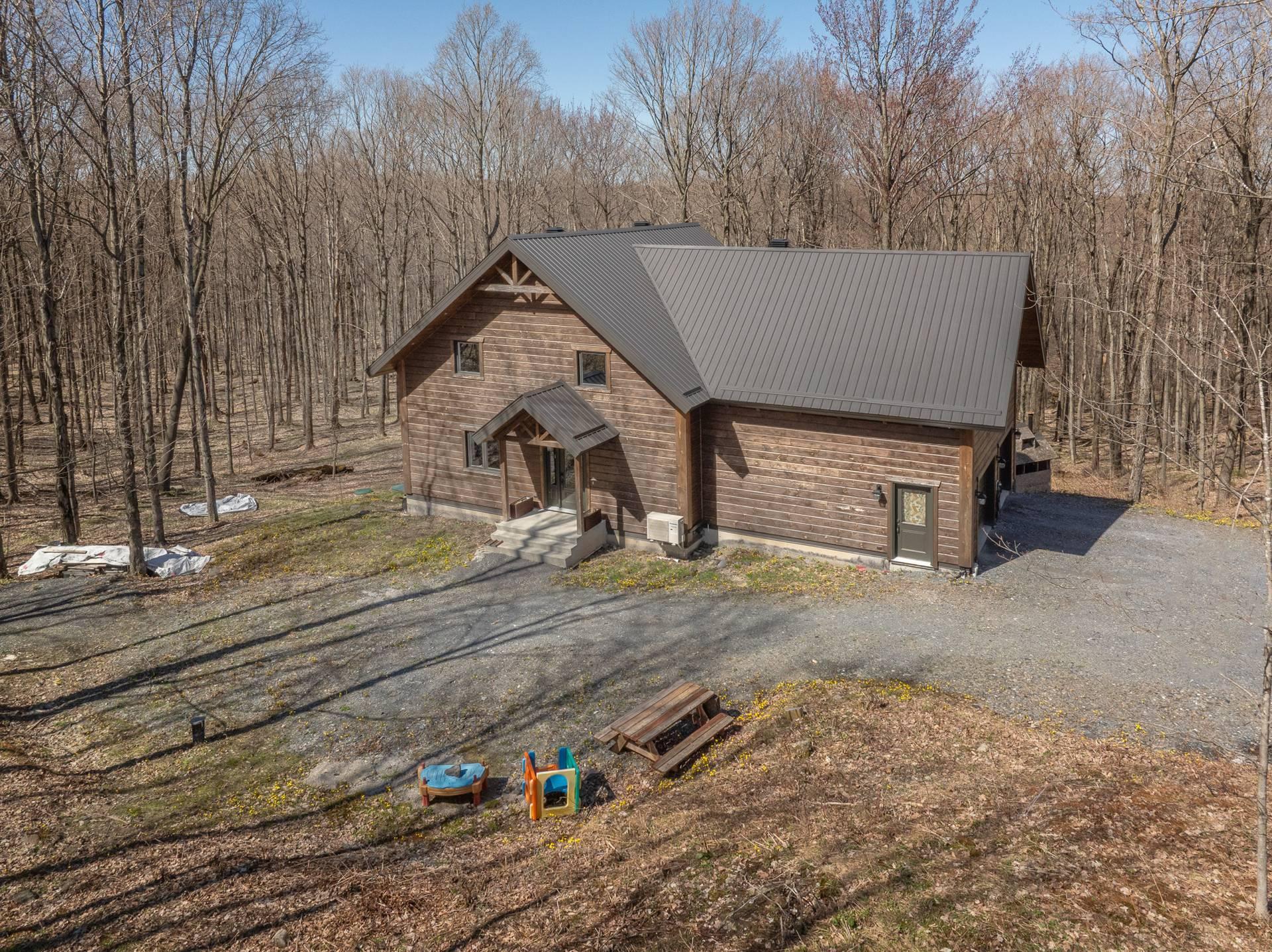 









251


Ch. du Pinacle

,
Frelighsburg,




QC
J0J1C0

