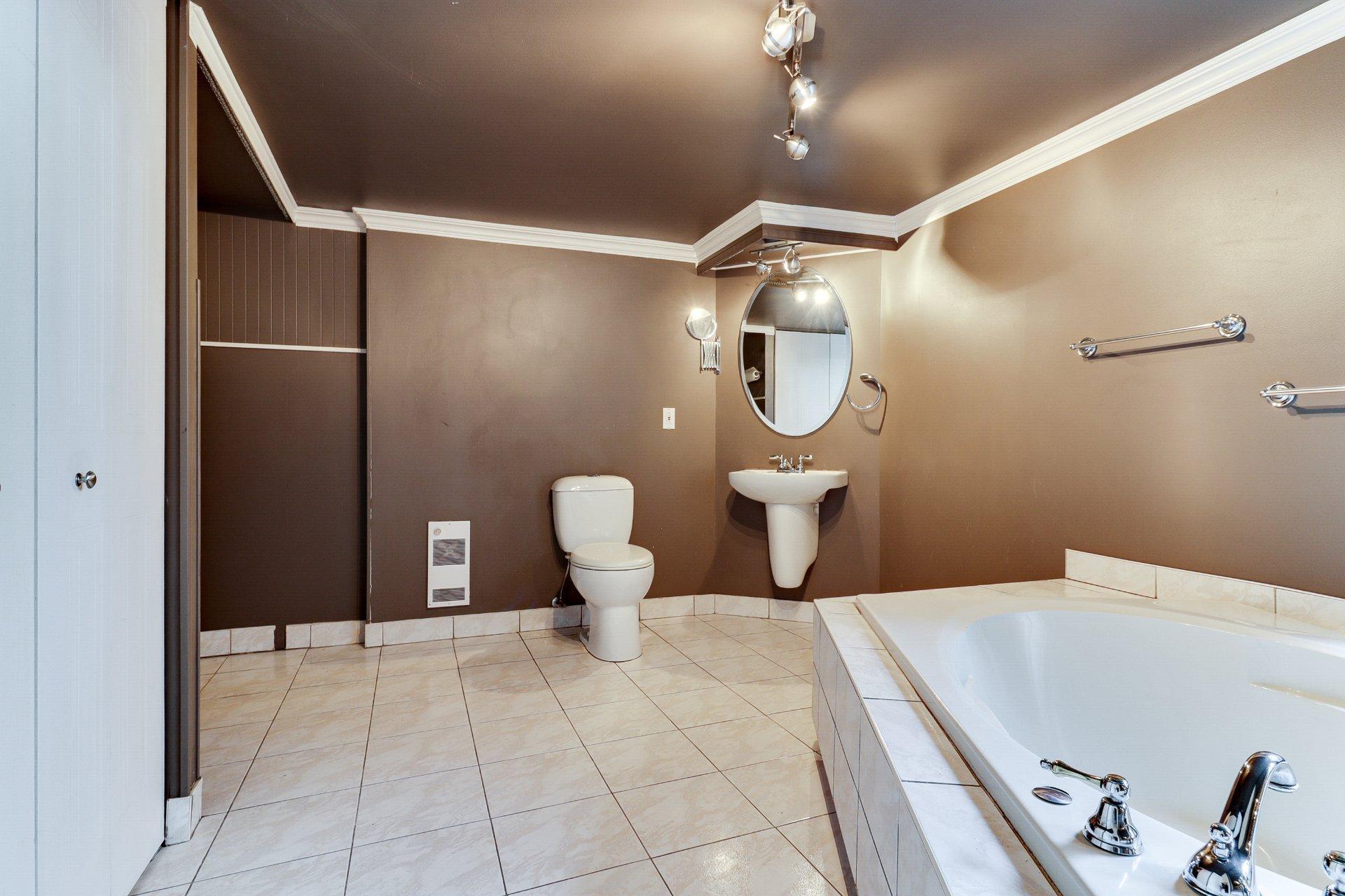 









43


5e Avenue

,
Laval (Auteuil),




QC
H7H2J4

