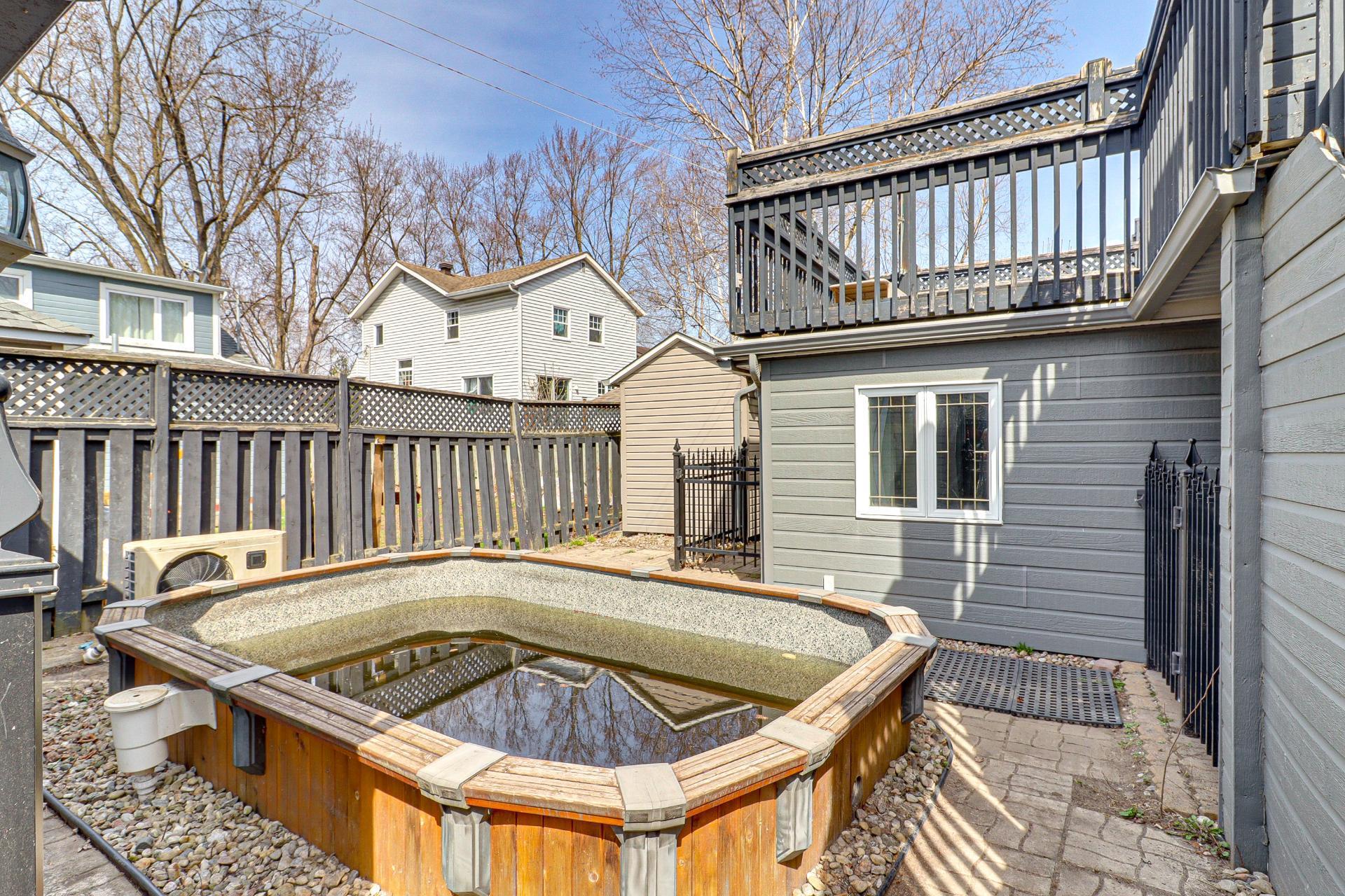 









43


5e Avenue

,
Laval (Auteuil),




QC
H7H2J4

