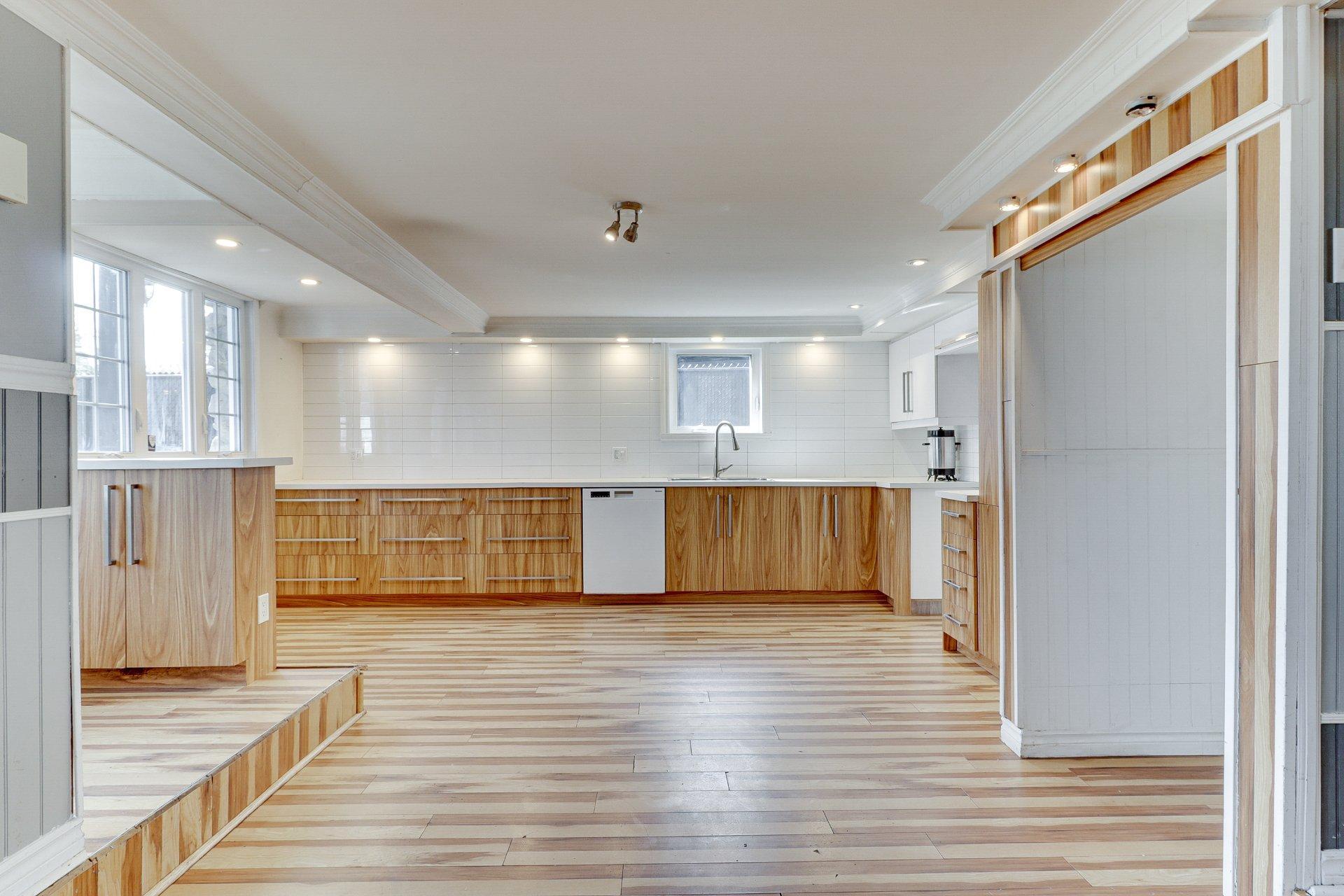 









43


5e Avenue

,
Laval (Auteuil),




QC
H7H2J4

