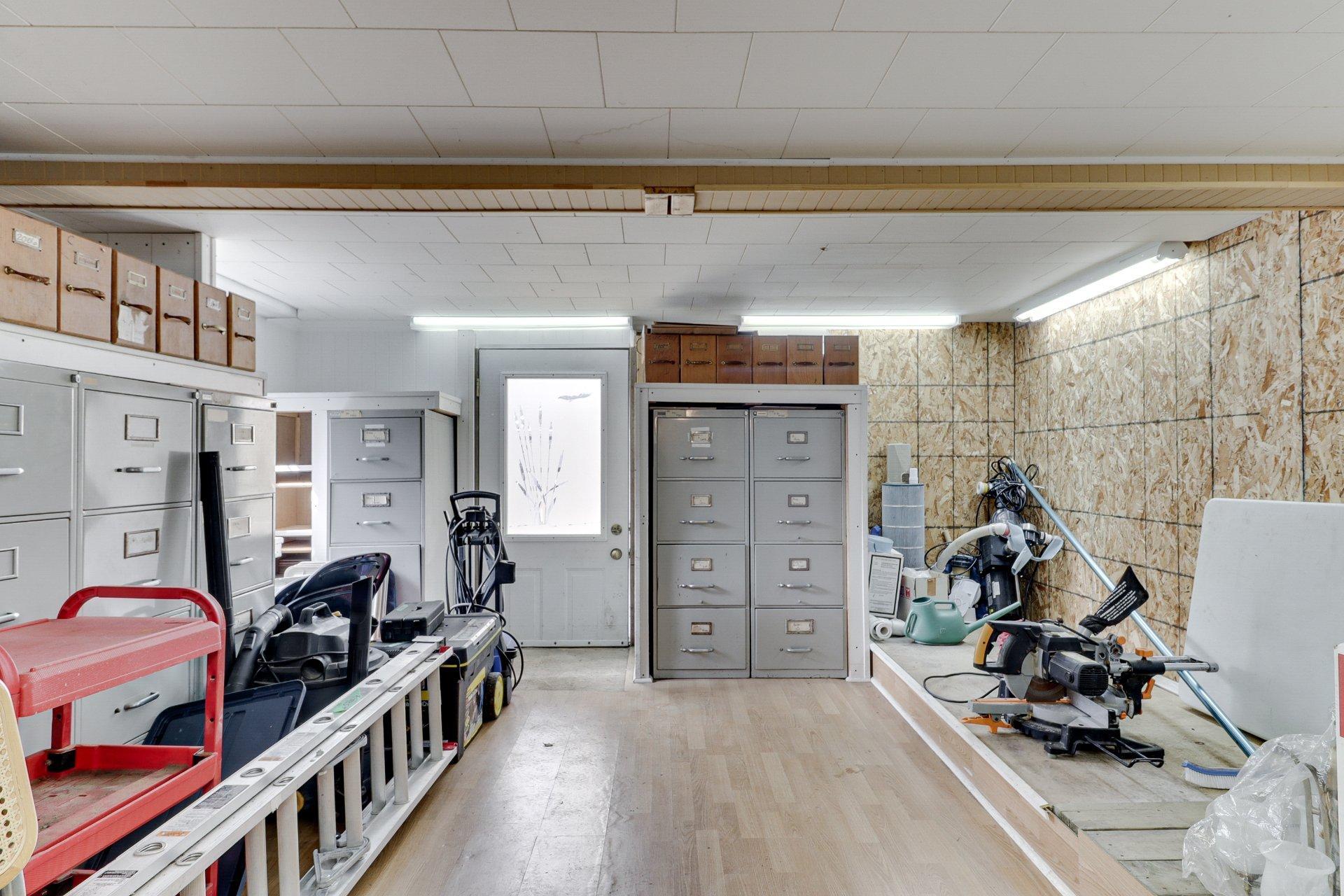 









43


5e Avenue

,
Laval (Auteuil),




QC
H7H2J4

