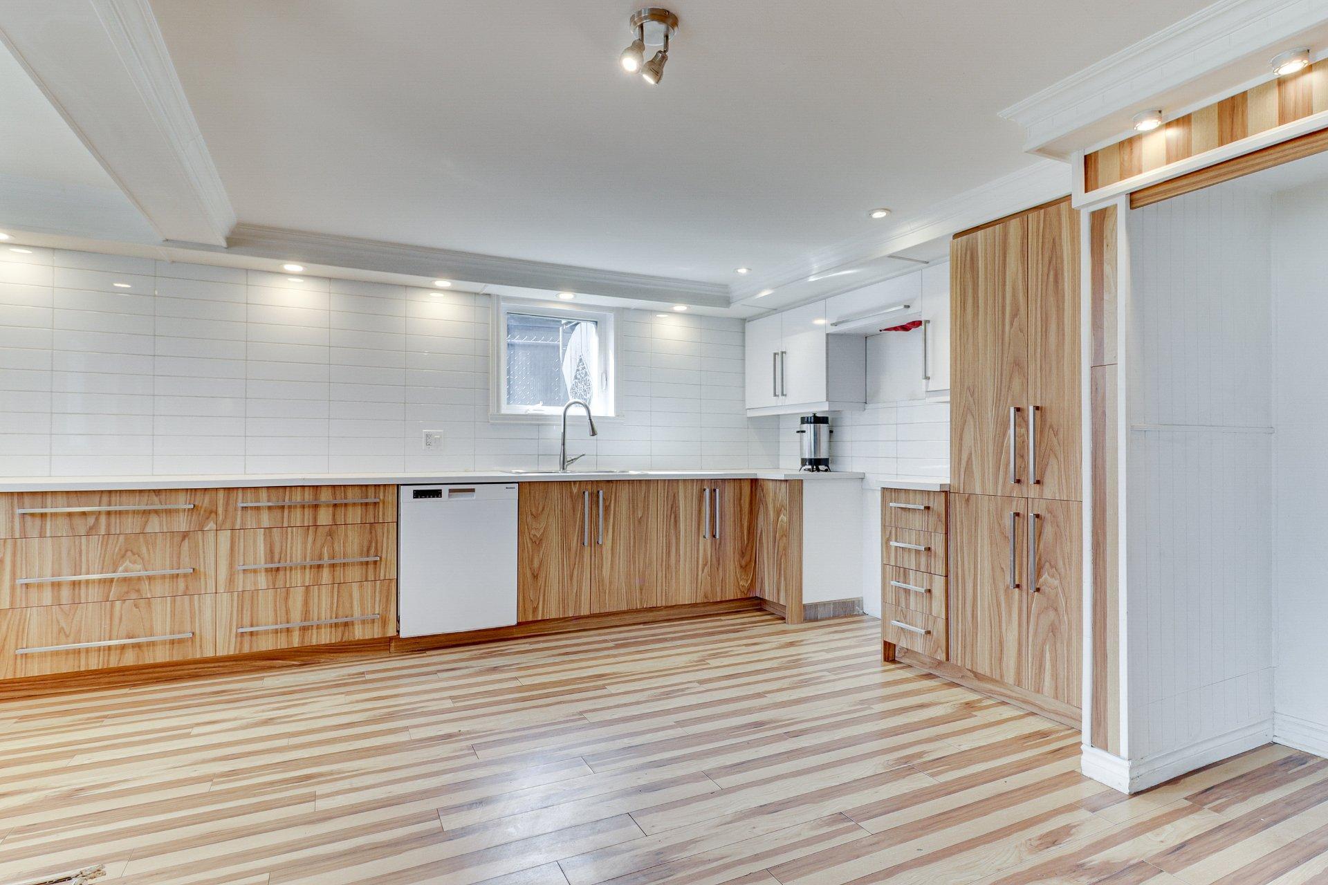 









43


5e Avenue

,
Laval (Auteuil),




QC
H7H2J4

