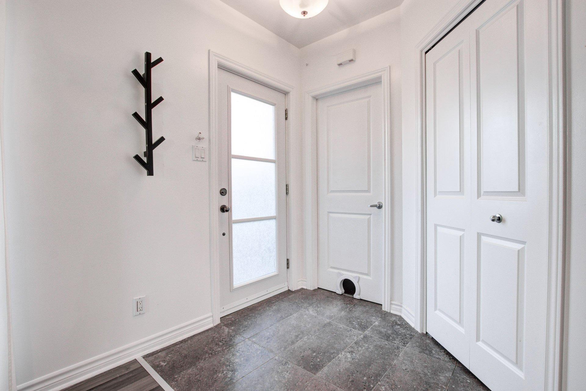 









239


Rue du Géranium

, 102,
Saint-Constant,




QC
J5A0C8

