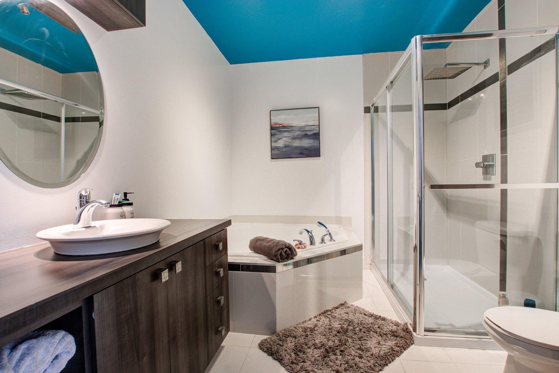 









239


Rue du Géranium

, 102,
Saint-Constant,




QC
J5A0C8

