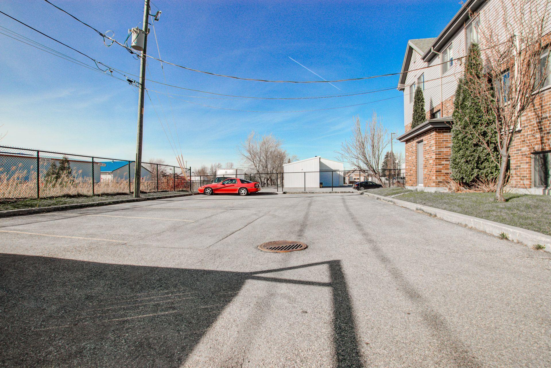 









239


Rue du Géranium

, 102,
Saint-Constant,




QC
J5A0C8

