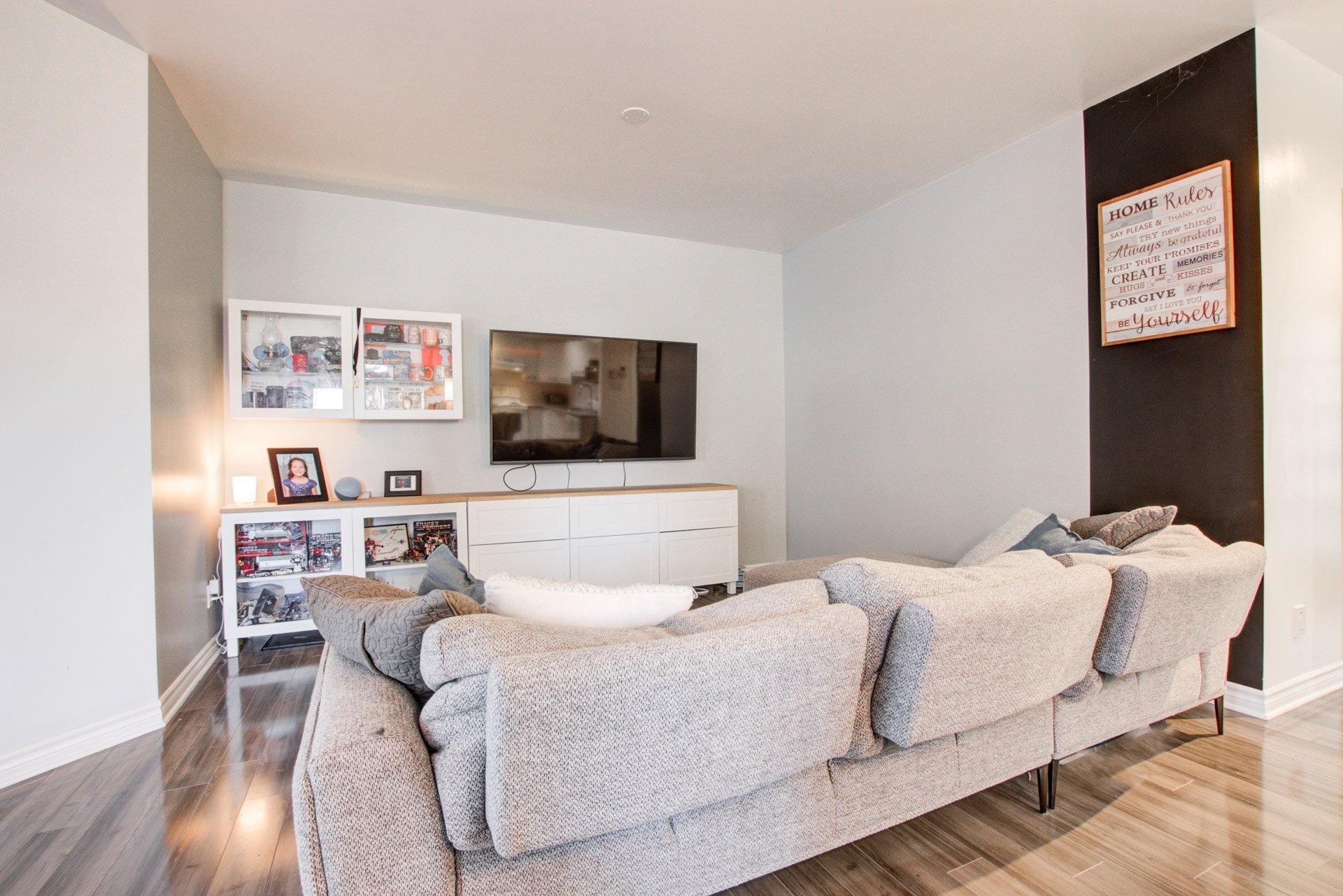 









239


Rue du Géranium

, 102,
Saint-Constant,




QC
J5A0C8

