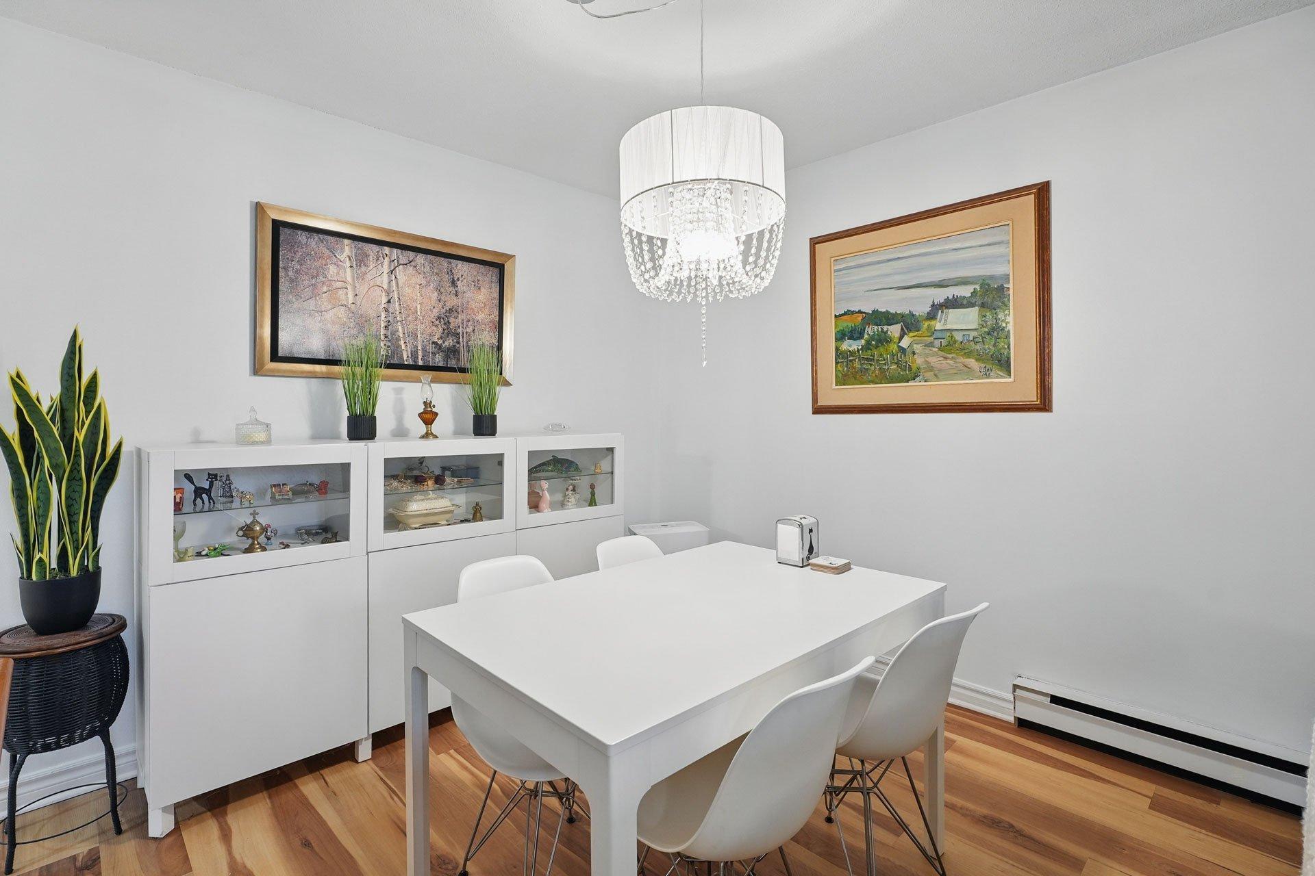 









15


Imp. de la Roseraie

, 4,
Gatineau (Hull),




QC
J9A2S3

