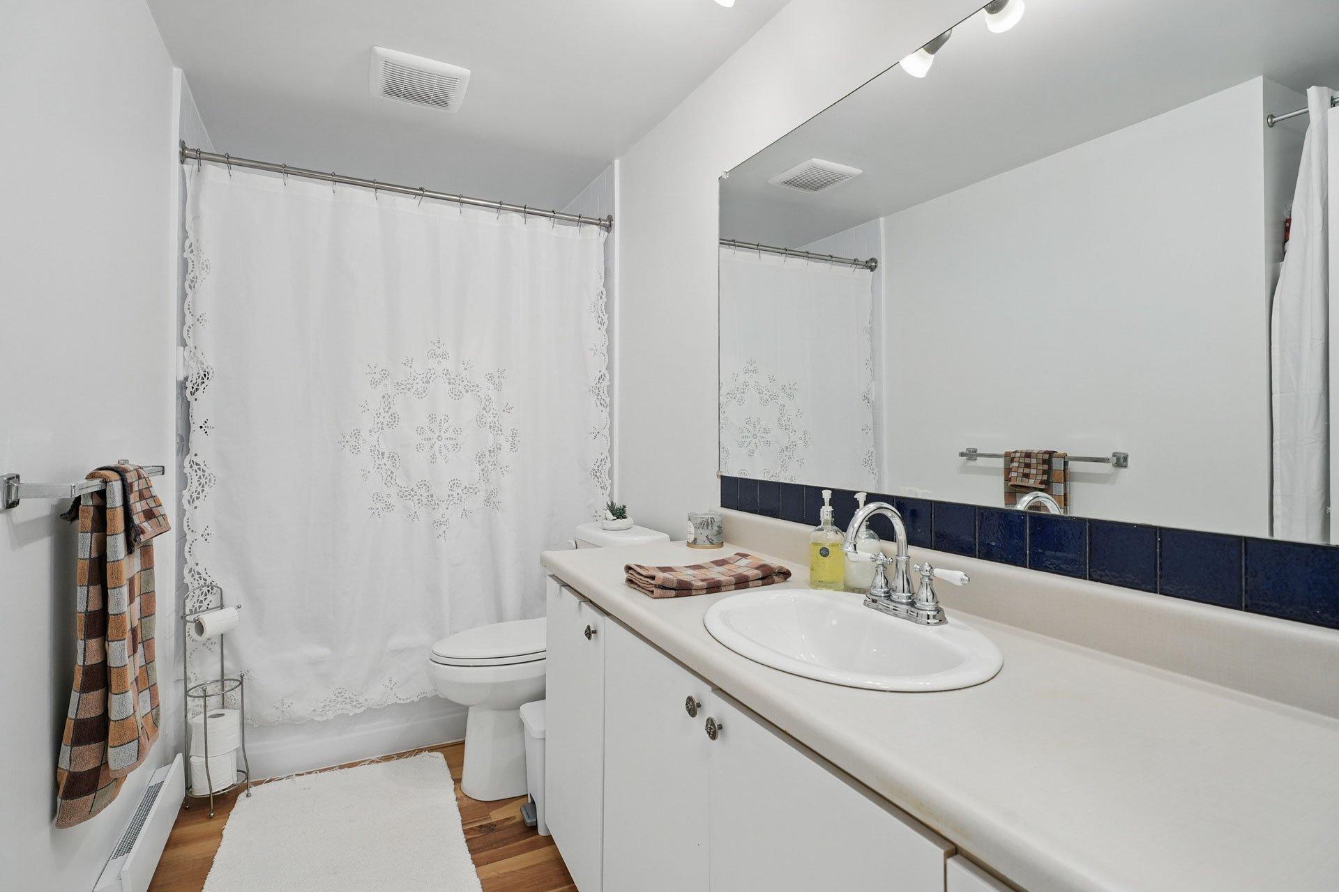 









15


Imp. de la Roseraie

, 4,
Gatineau (Hull),




QC
J9A2S3


