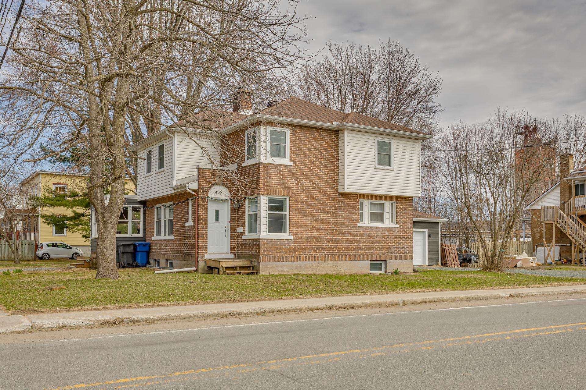 









439


Rue de Monseigneur-Courchesne

,
Nicolet,




QC
J3T1C8

