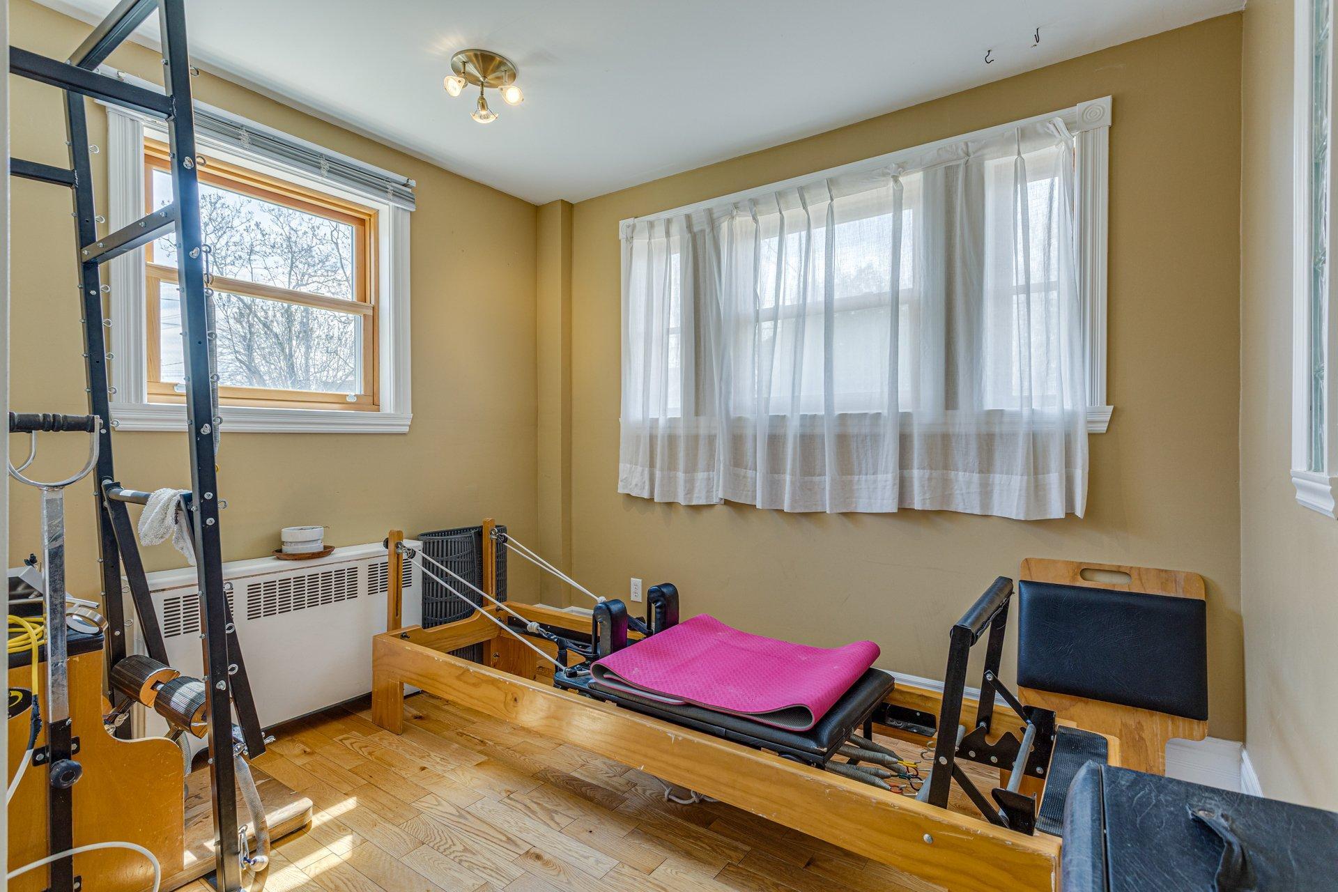 









439


Rue de Monseigneur-Courchesne

,
Nicolet,




QC
J3T1C8

