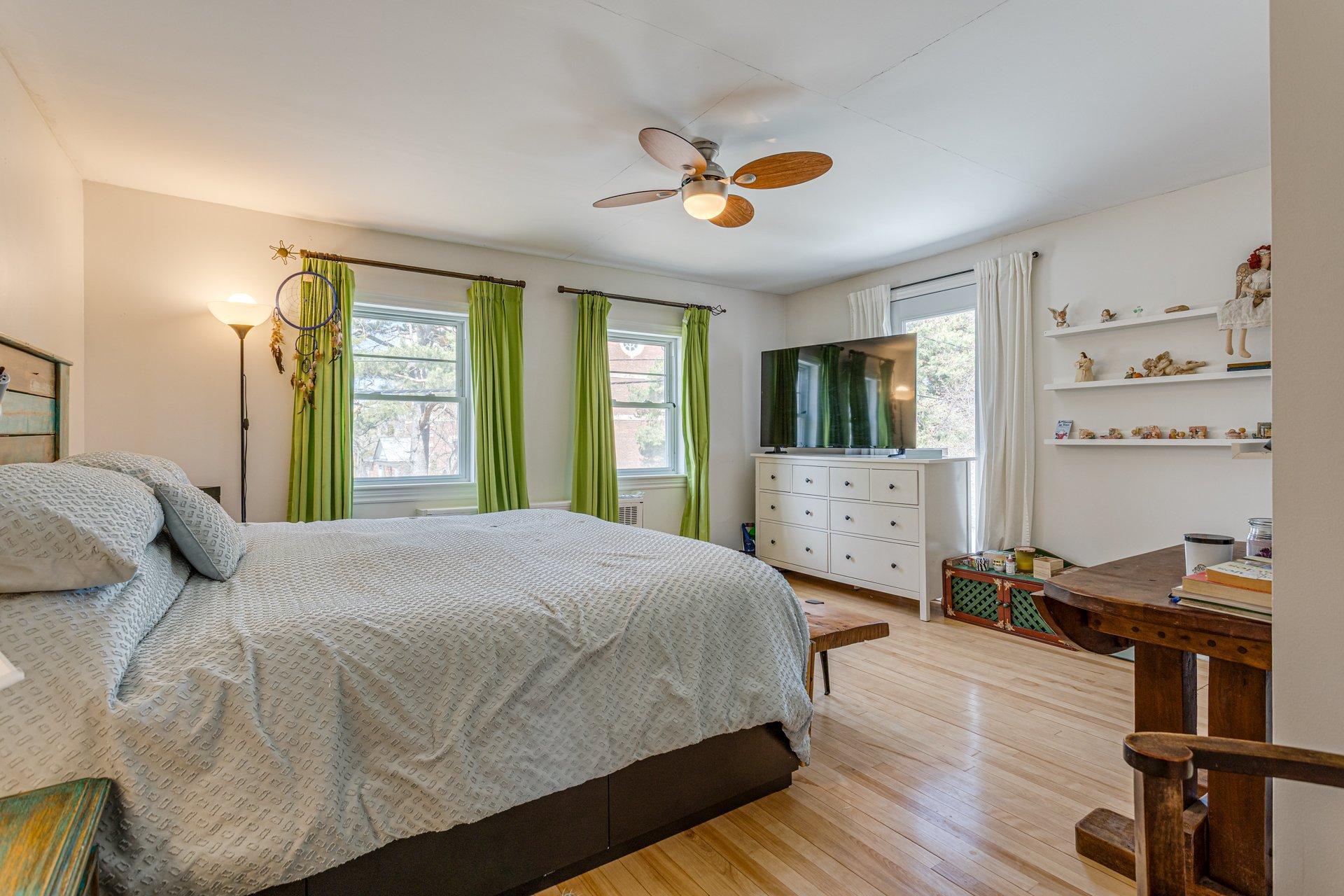 









439


Rue de Monseigneur-Courchesne

,
Nicolet,




QC
J3T1C8

