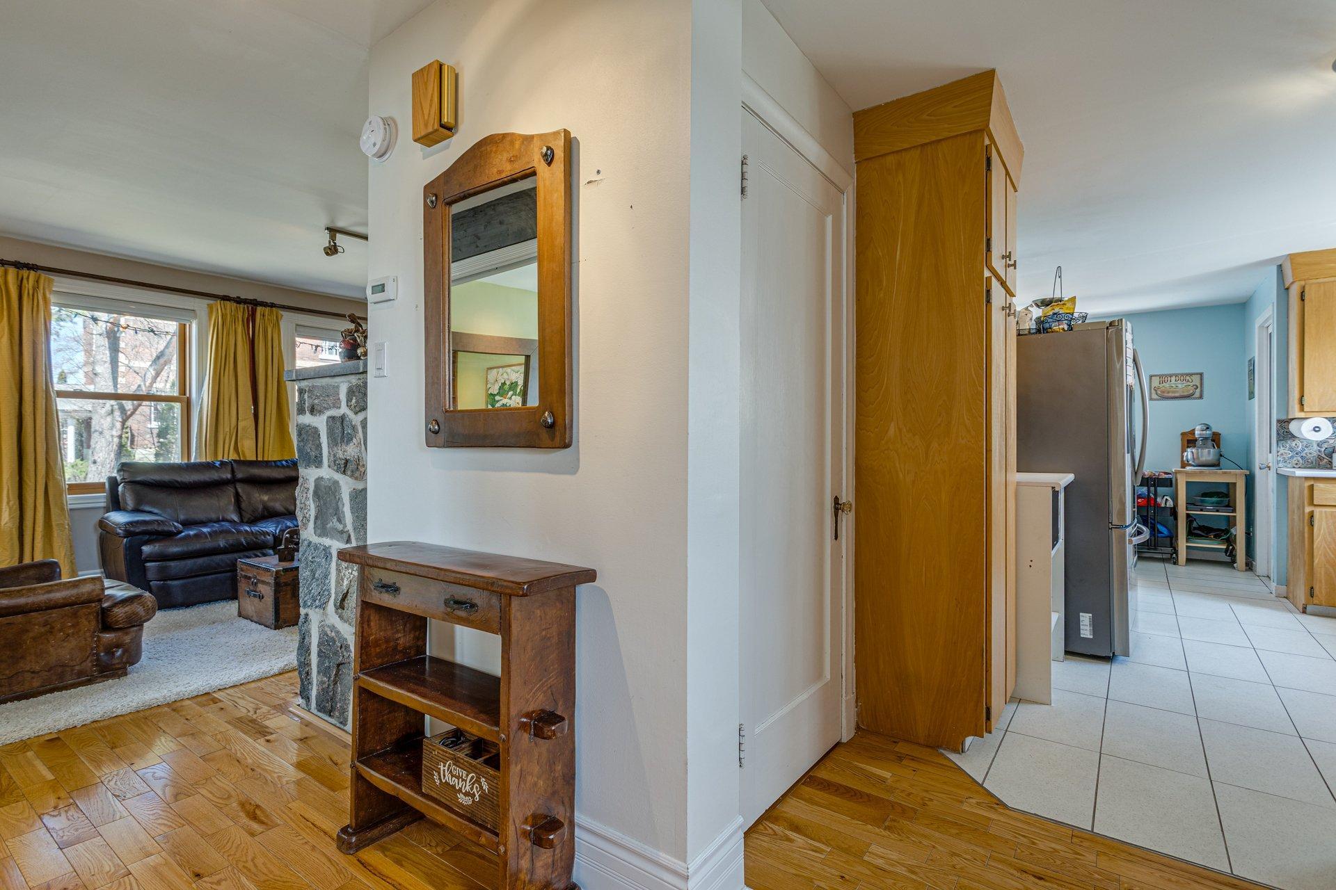 









439


Rue de Monseigneur-Courchesne

,
Nicolet,




QC
J3T1C8

