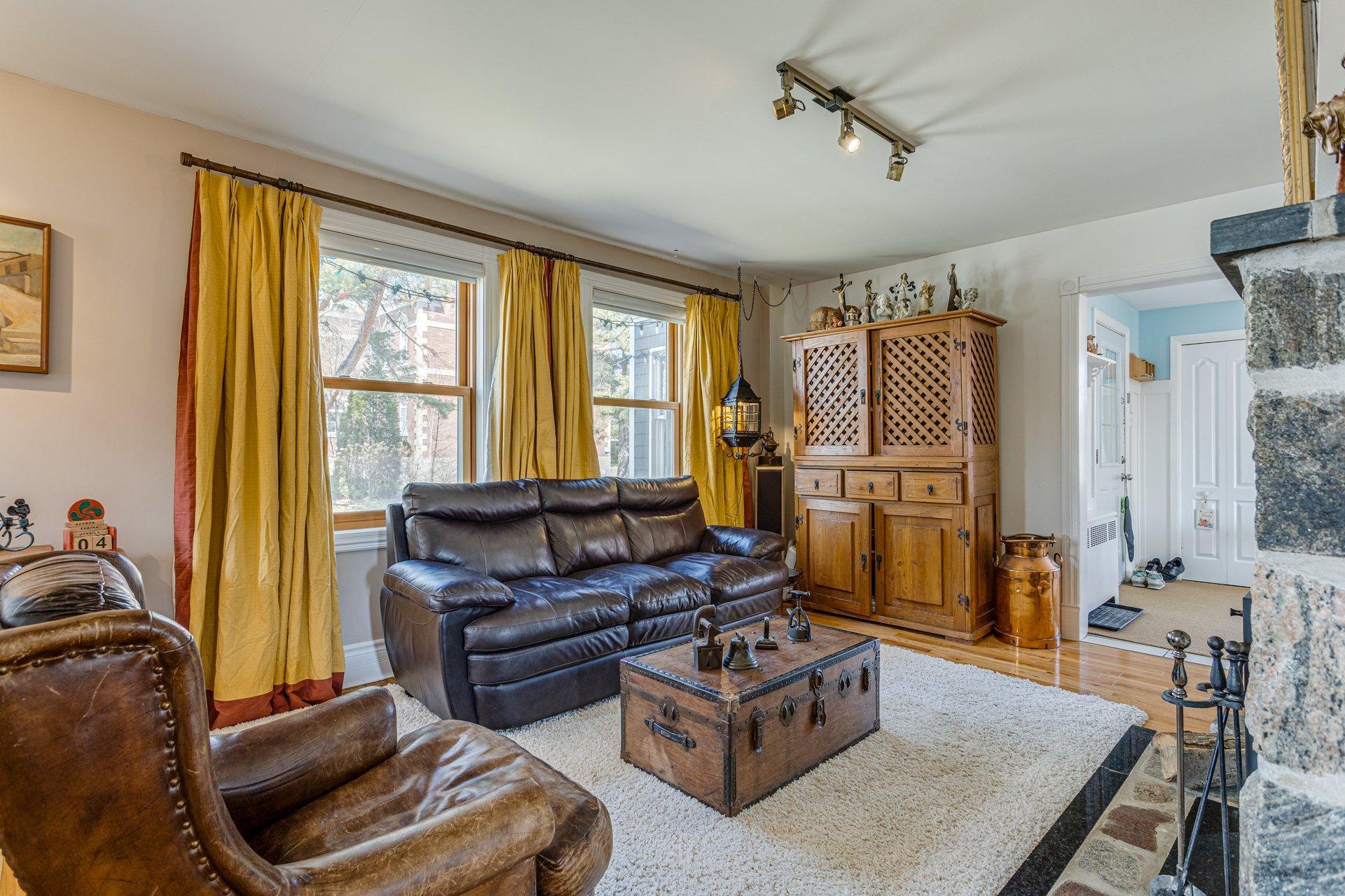 









439


Rue de Monseigneur-Courchesne

,
Nicolet,




QC
J3T1C8

