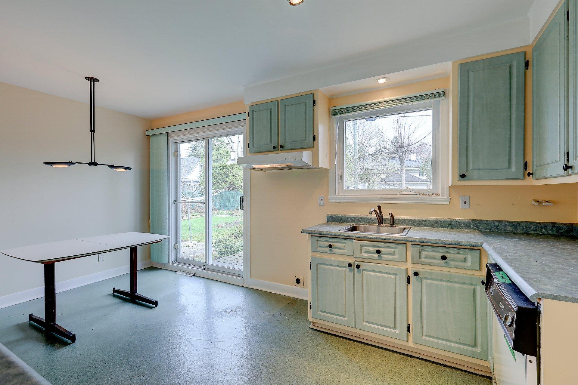 









95


Rue de Vimy

,
Saint-Bruno-de-Montarville,




QC
J3V2K9

