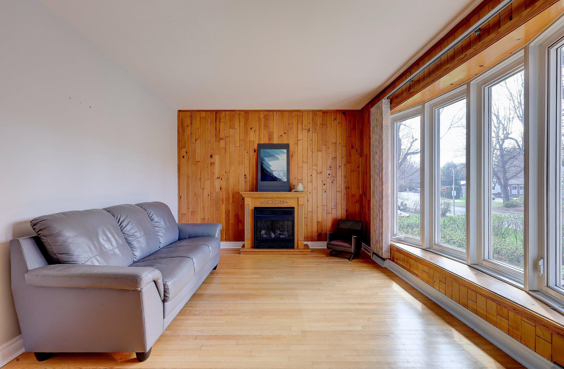 









95


Rue de Vimy

,
Saint-Bruno-de-Montarville,




QC
J3V2K9

