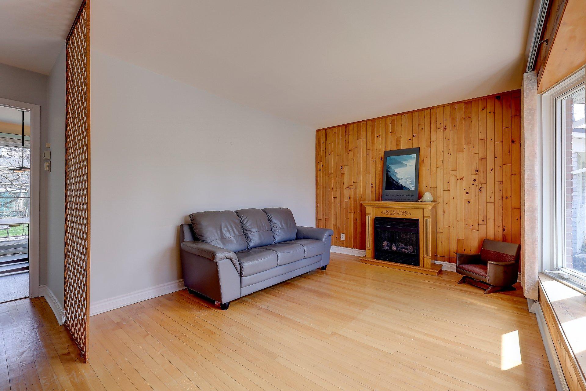 









95


Rue de Vimy

,
Saint-Bruno-de-Montarville,




QC
J3V2K9

