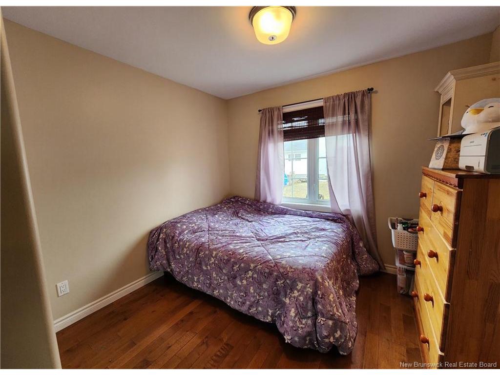 









875


Roussy

,
Bathurst,




NB
E2A 4W5

