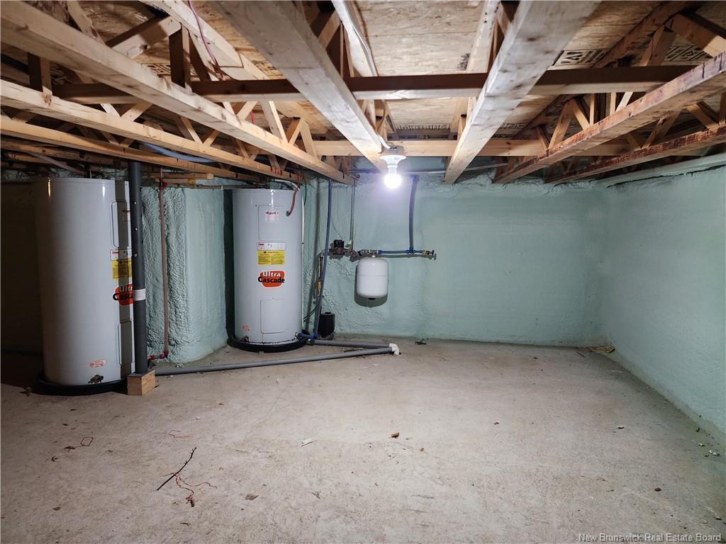 









875


Roussy

,
Bathurst,




NB
E2A 4W5

