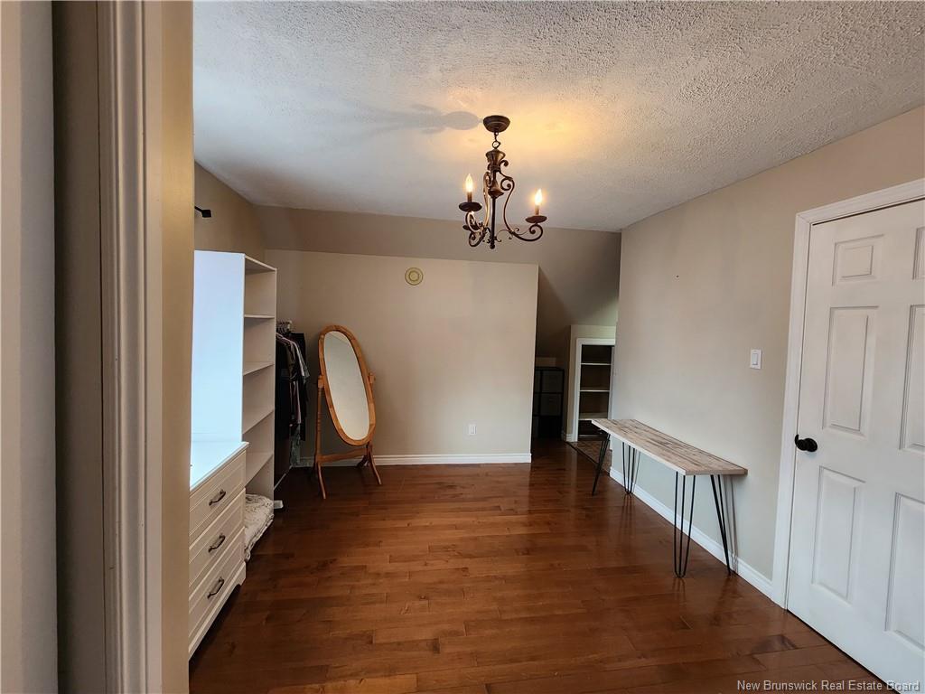 









875


Roussy

,
Bathurst,




NB
E2A 4W5

