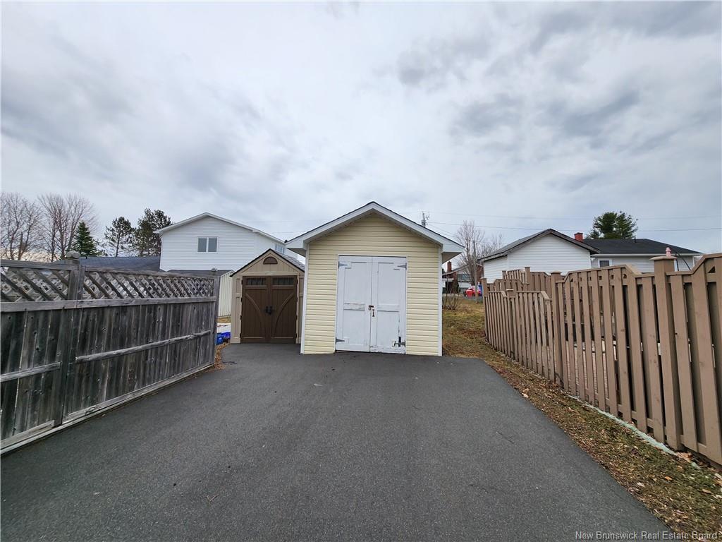 









875


Roussy

,
Bathurst,




NB
E2A 4W5

