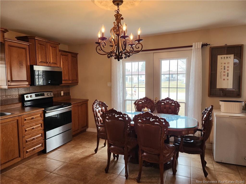 









875


Roussy

,
Bathurst,




NB
E2A 4W5

