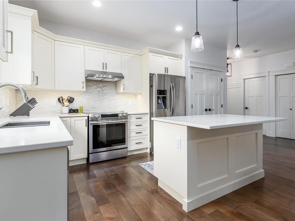 









1595


Baillie

Rd,
Comox,




BC
V9M 4C6

