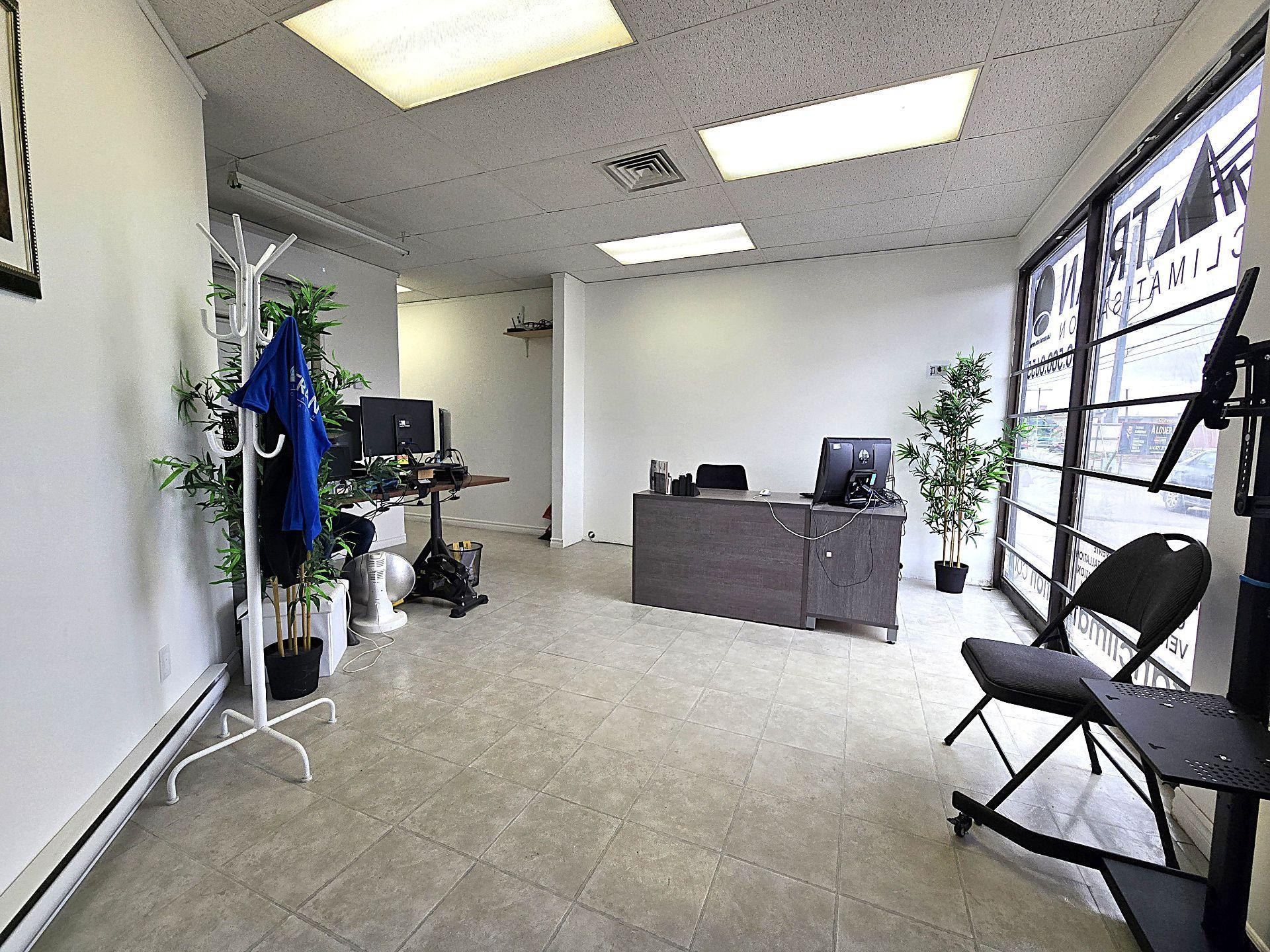 









5785


Boul. des Laurentides

, B,
Laval (Auteuil),




QC
H7K2K5

