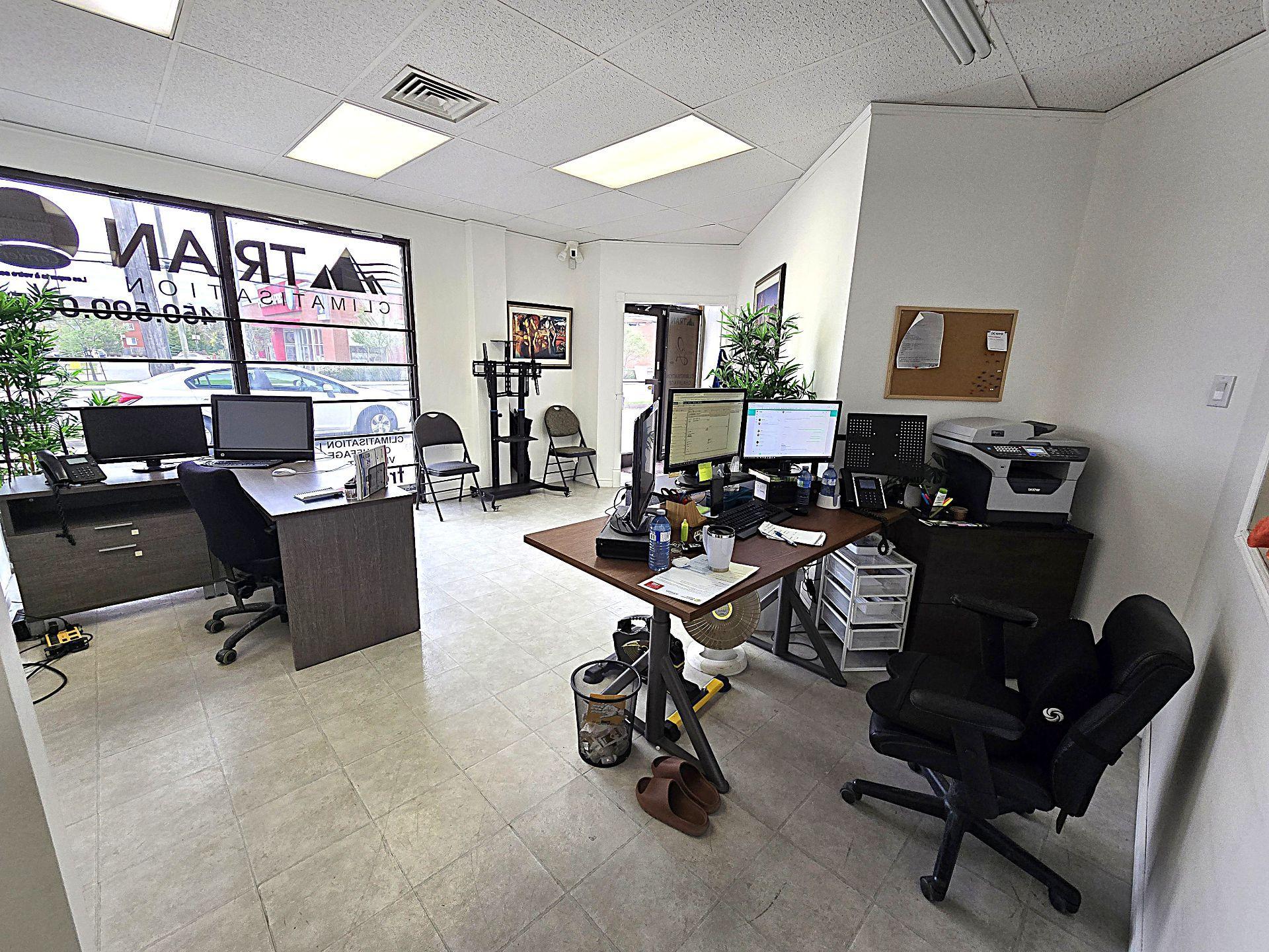 









5785


Boul. des Laurentides

, B,
Laval (Auteuil),




QC
H7K2K5

