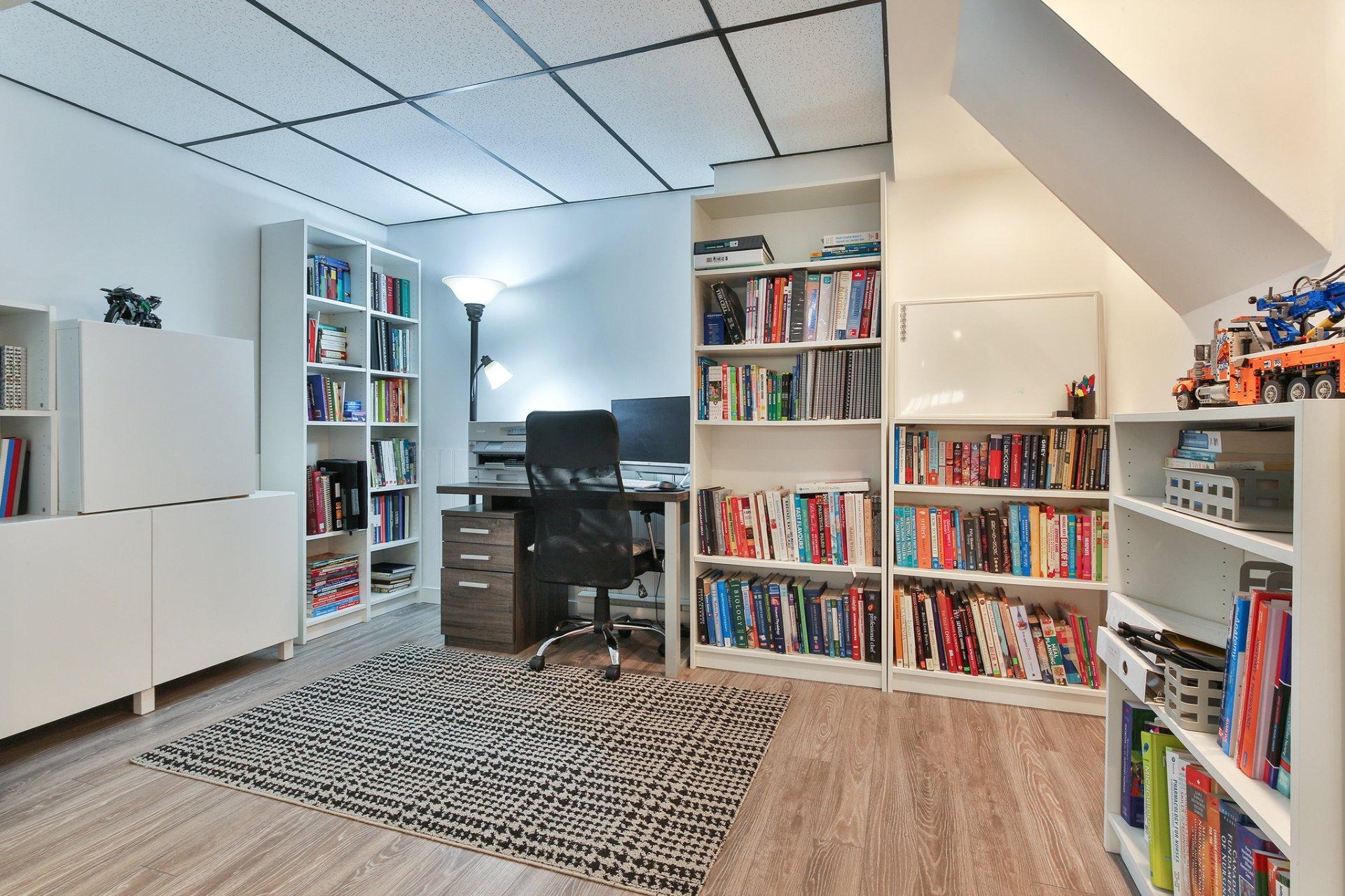 









589


Av. Henri-Lamoureux

,
Saint-Jean-sur-Richelieu,




QC
J2X5K2

