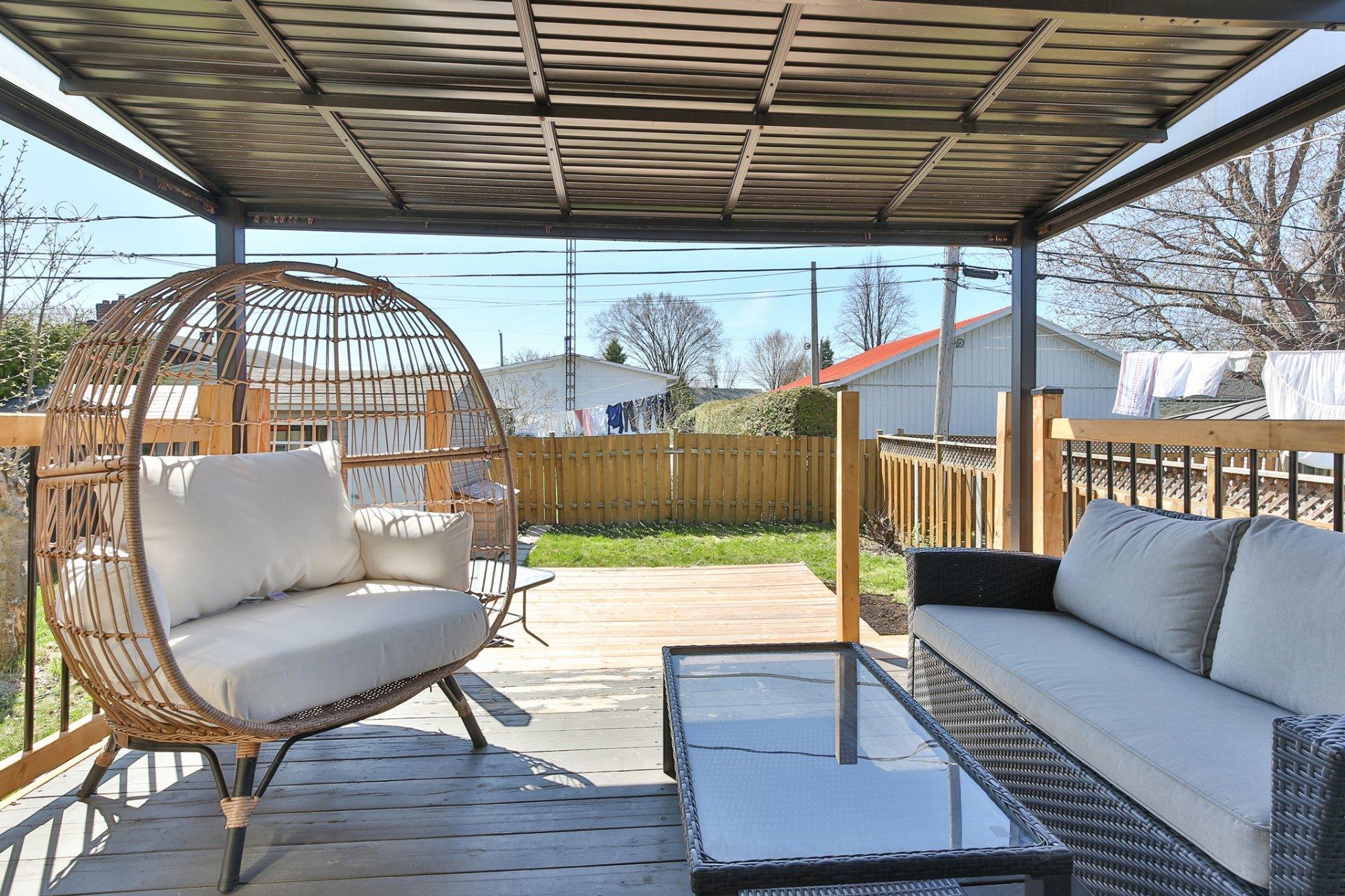 









589


Av. Henri-Lamoureux

,
Saint-Jean-sur-Richelieu,




QC
J2X5K2

