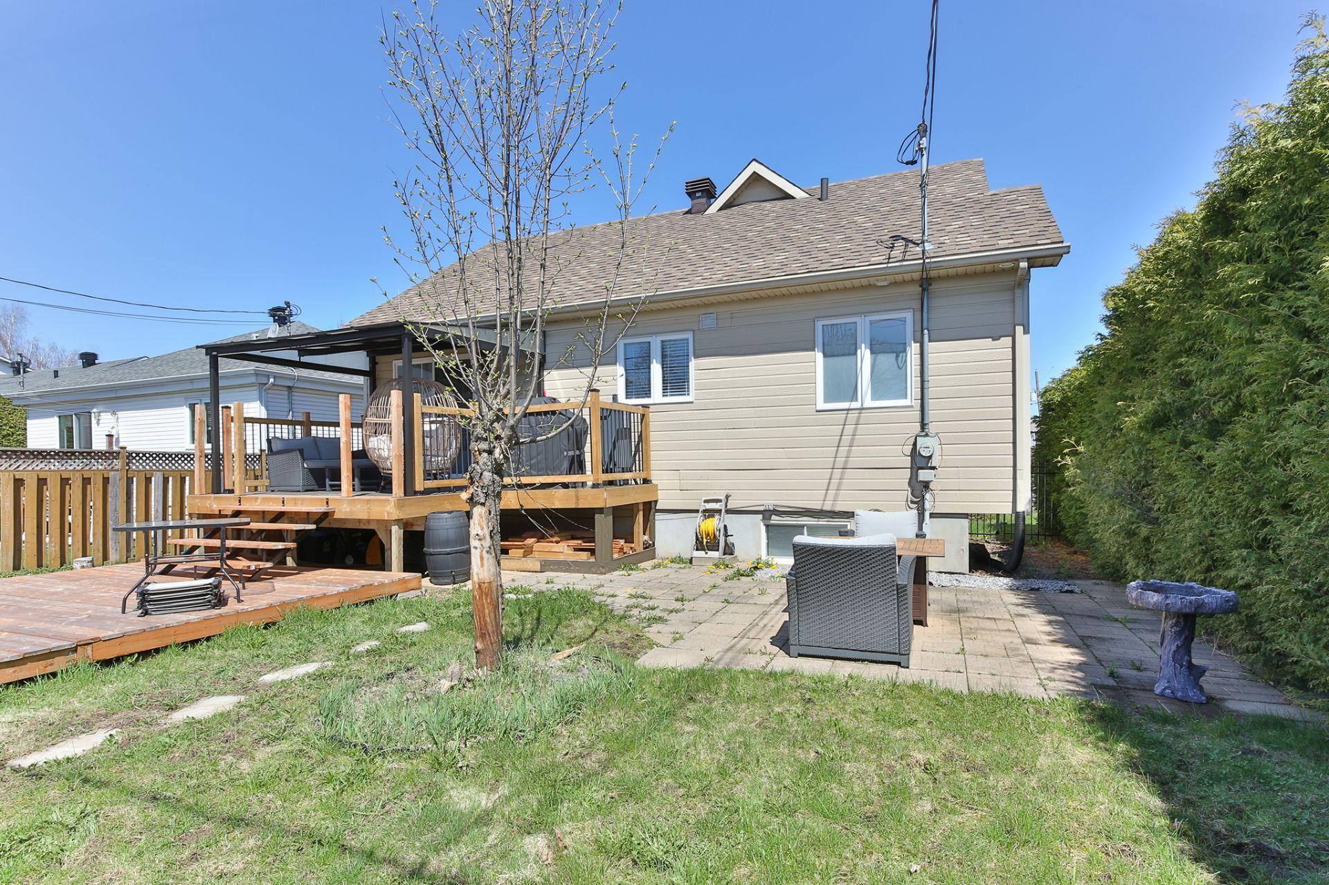 









589


Av. Henri-Lamoureux

,
Saint-Jean-sur-Richelieu,




QC
J2X5K2

