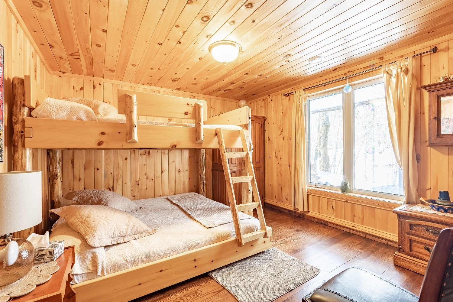 









21


Imp. des Grands-Montets

,
Lac-Supérieur,




QC
J0T1P0

