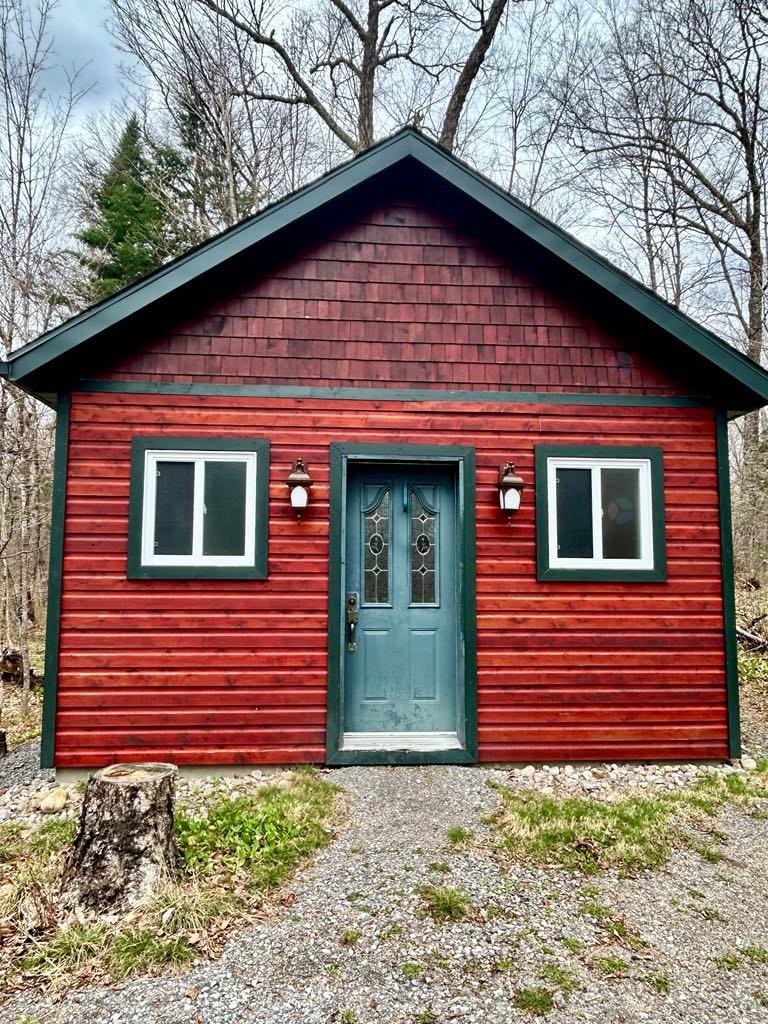 









21


Imp. des Grands-Montets

,
Lac-Supérieur,




QC
J0T1P0

