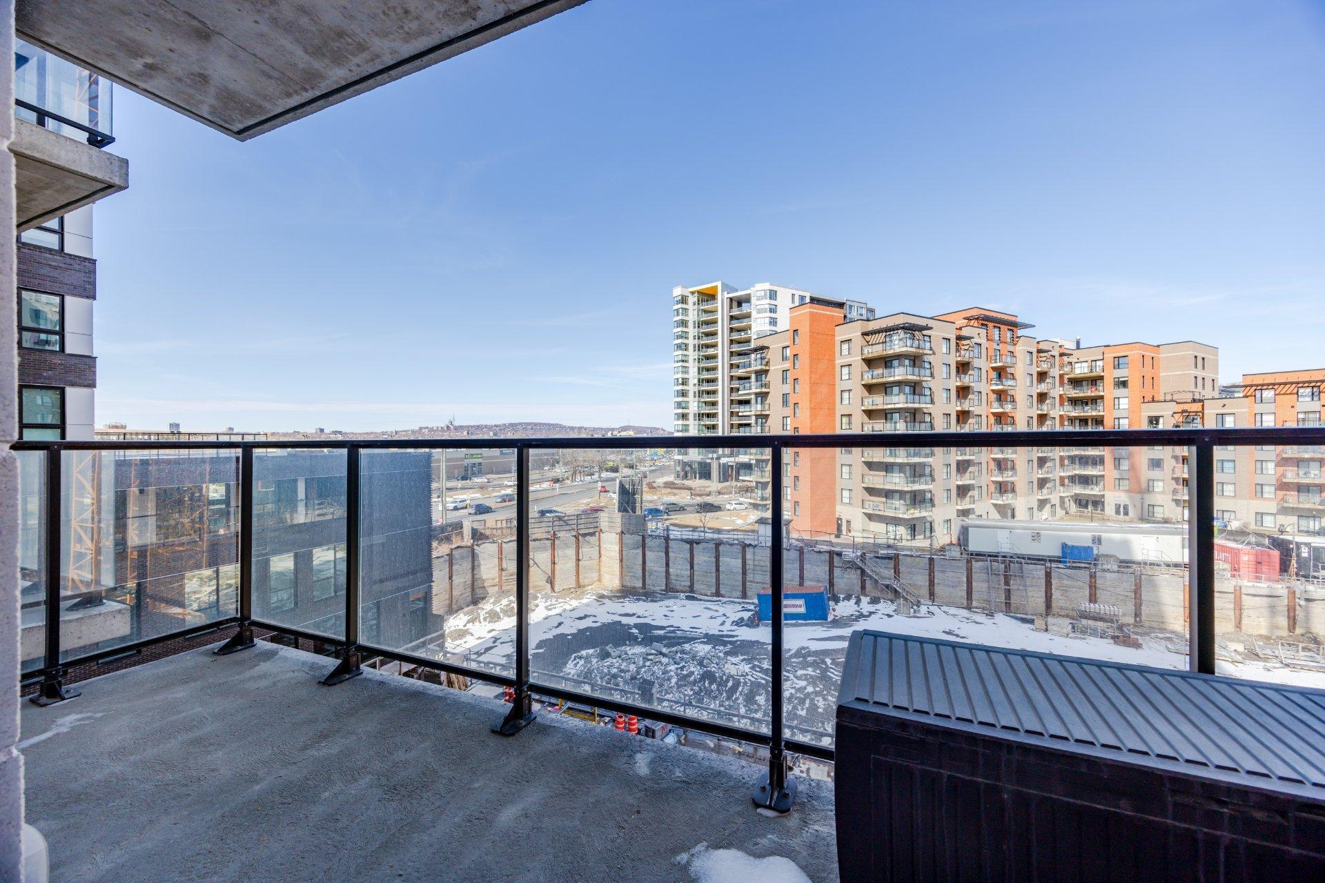 









7070


Boul. Newman

, 407,
Montréal (LaSalle),




QC
H8N0K1


