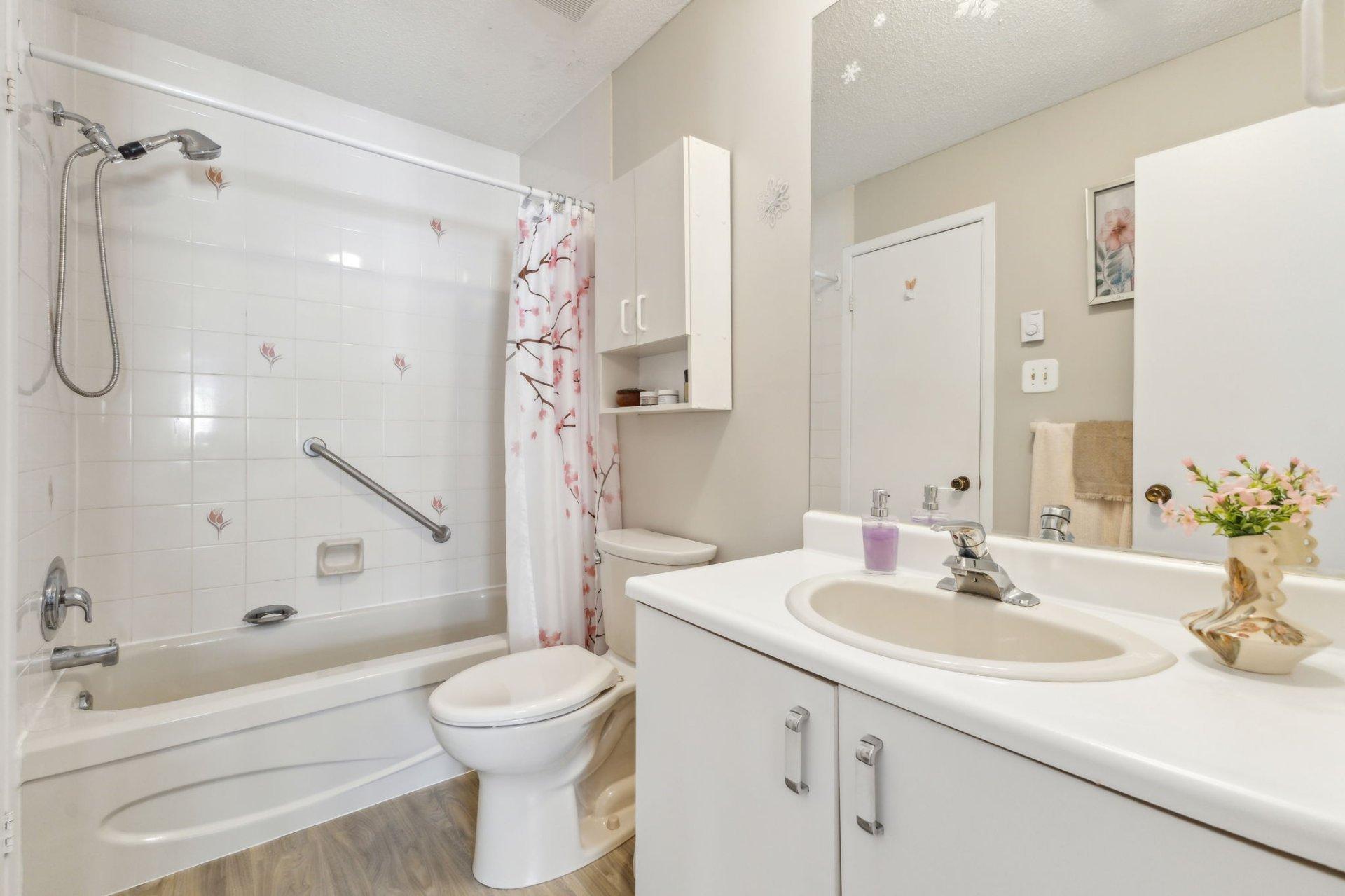 









197


Rue du Mont-Luc

,
Gatineau (Gatineau),




QC
J8V2B5

