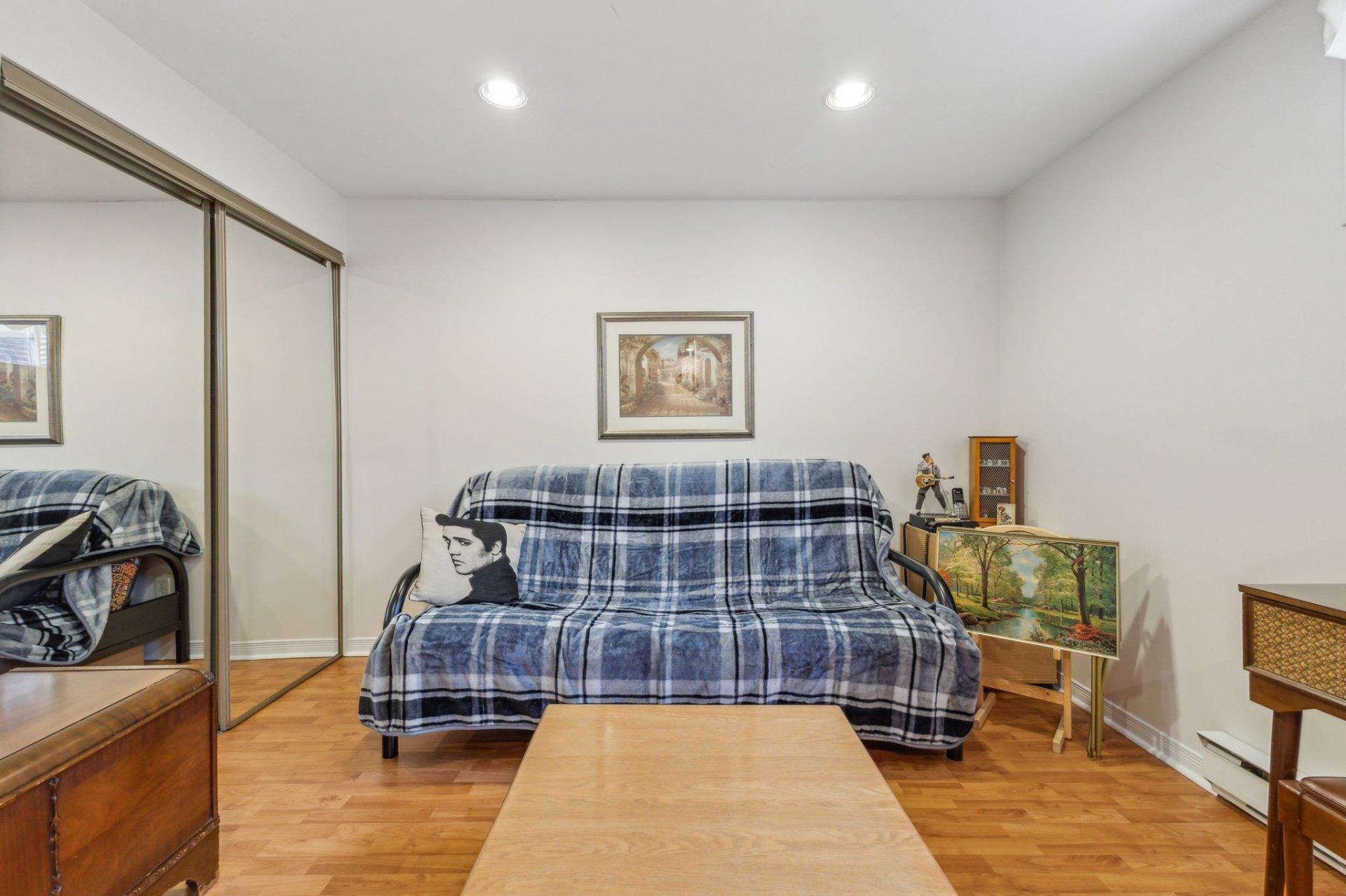 









197


Rue du Mont-Luc

,
Gatineau (Gatineau),




QC
J8V2B5

