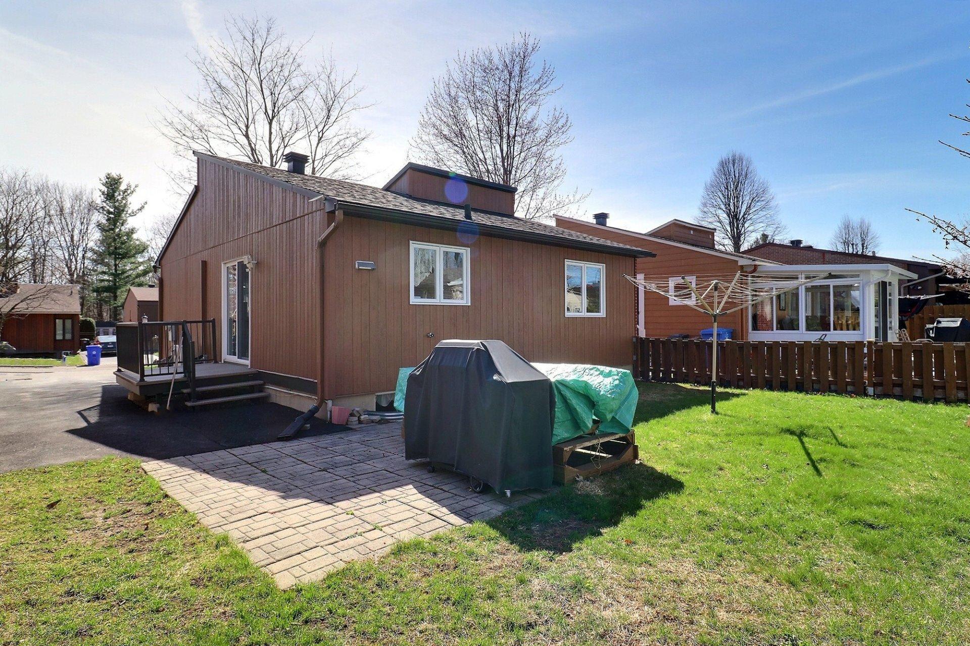 









197


Rue du Mont-Luc

,
Gatineau (Gatineau),




QC
J8V2B5

