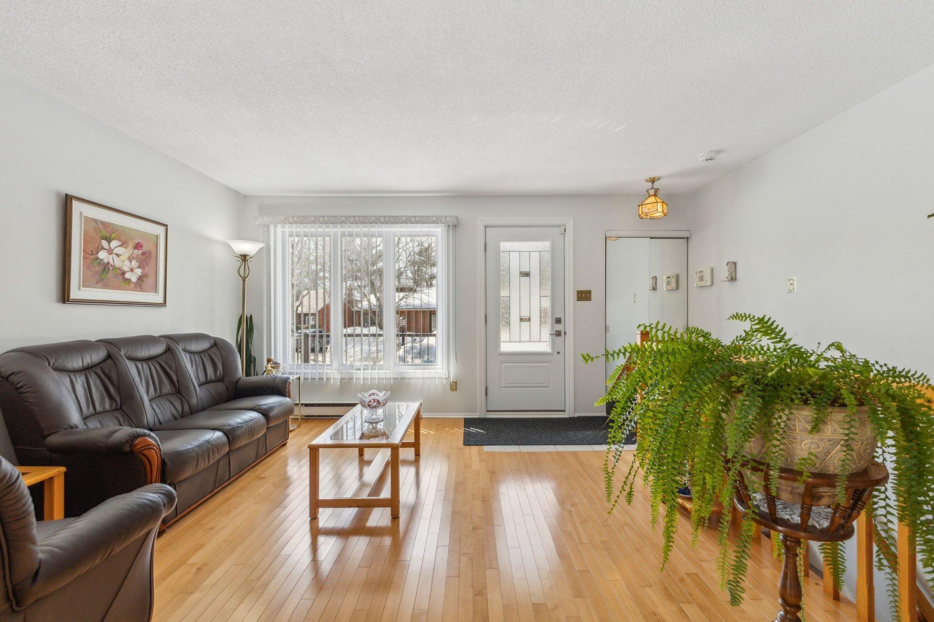 









197


Rue du Mont-Luc

,
Gatineau (Gatineau),




QC
J8V2B5

