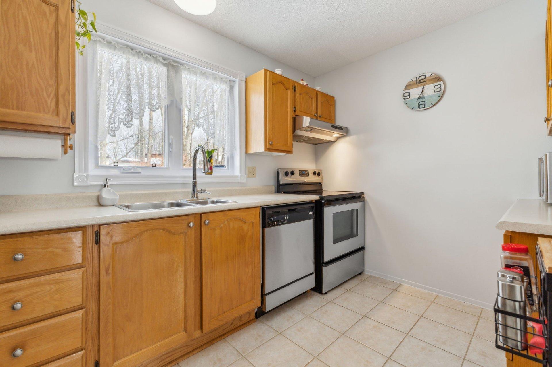 









197


Rue du Mont-Luc

,
Gatineau (Gatineau),




QC
J8V2B5


