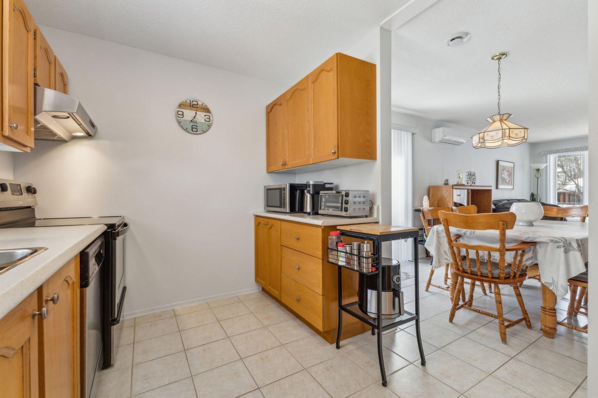 









197


Rue du Mont-Luc

,
Gatineau (Gatineau),




QC
J8V2B5

