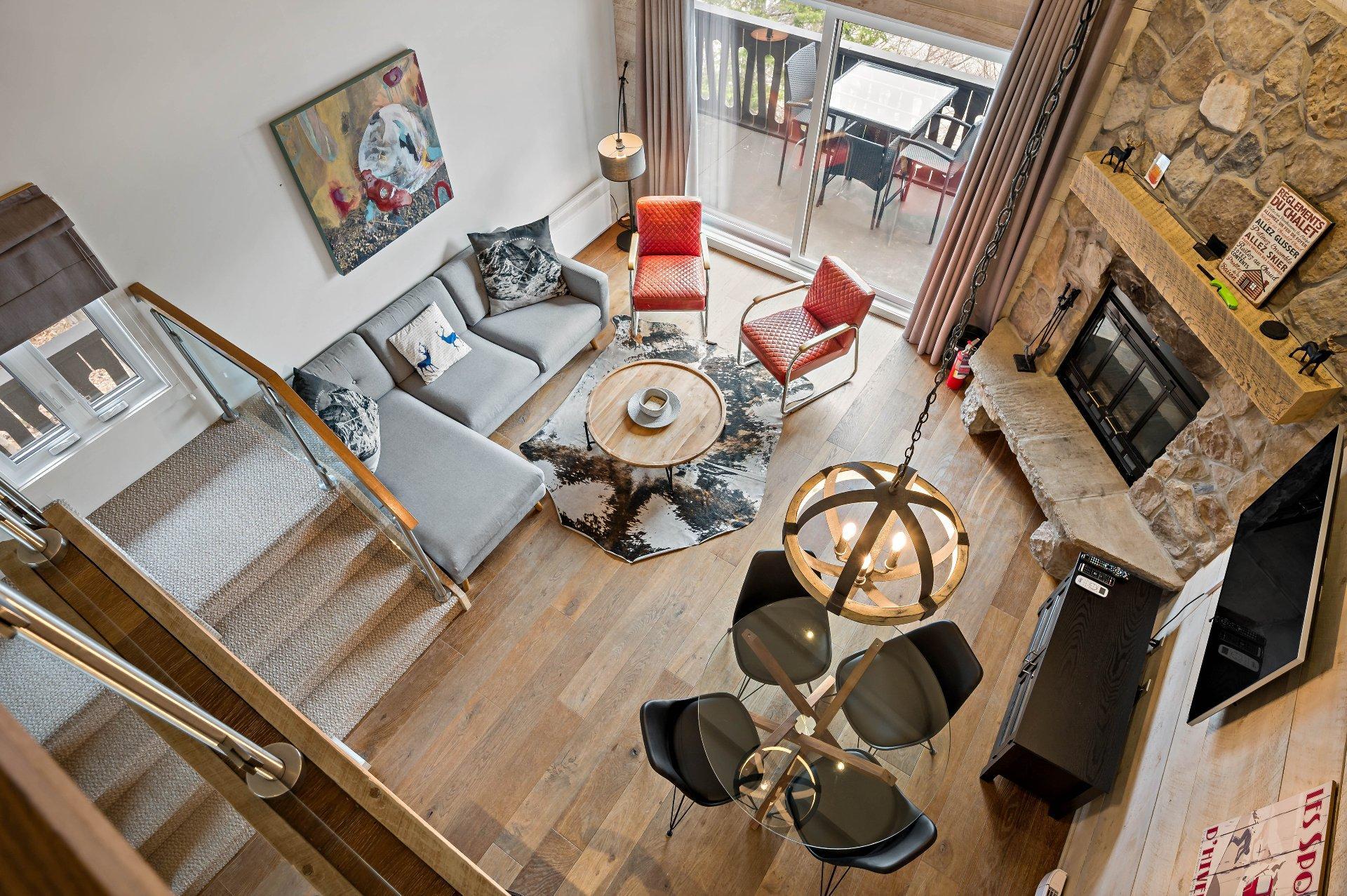 









237


Ch. de Lac-Tremblant-Nord

, 439,
Mont-Tremblant,




QC
J8E1B4

